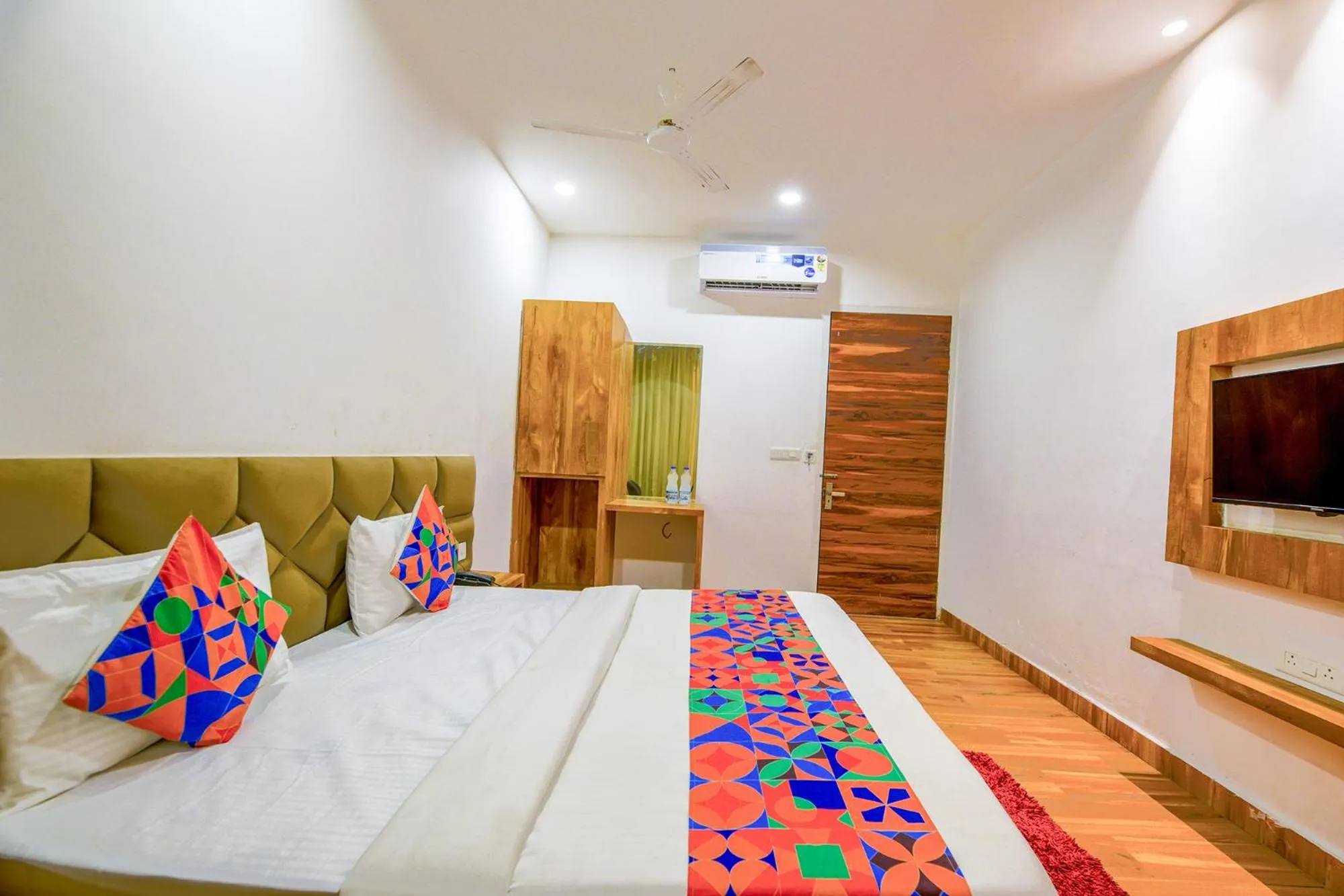 Bed in FabHotel Amar Villa