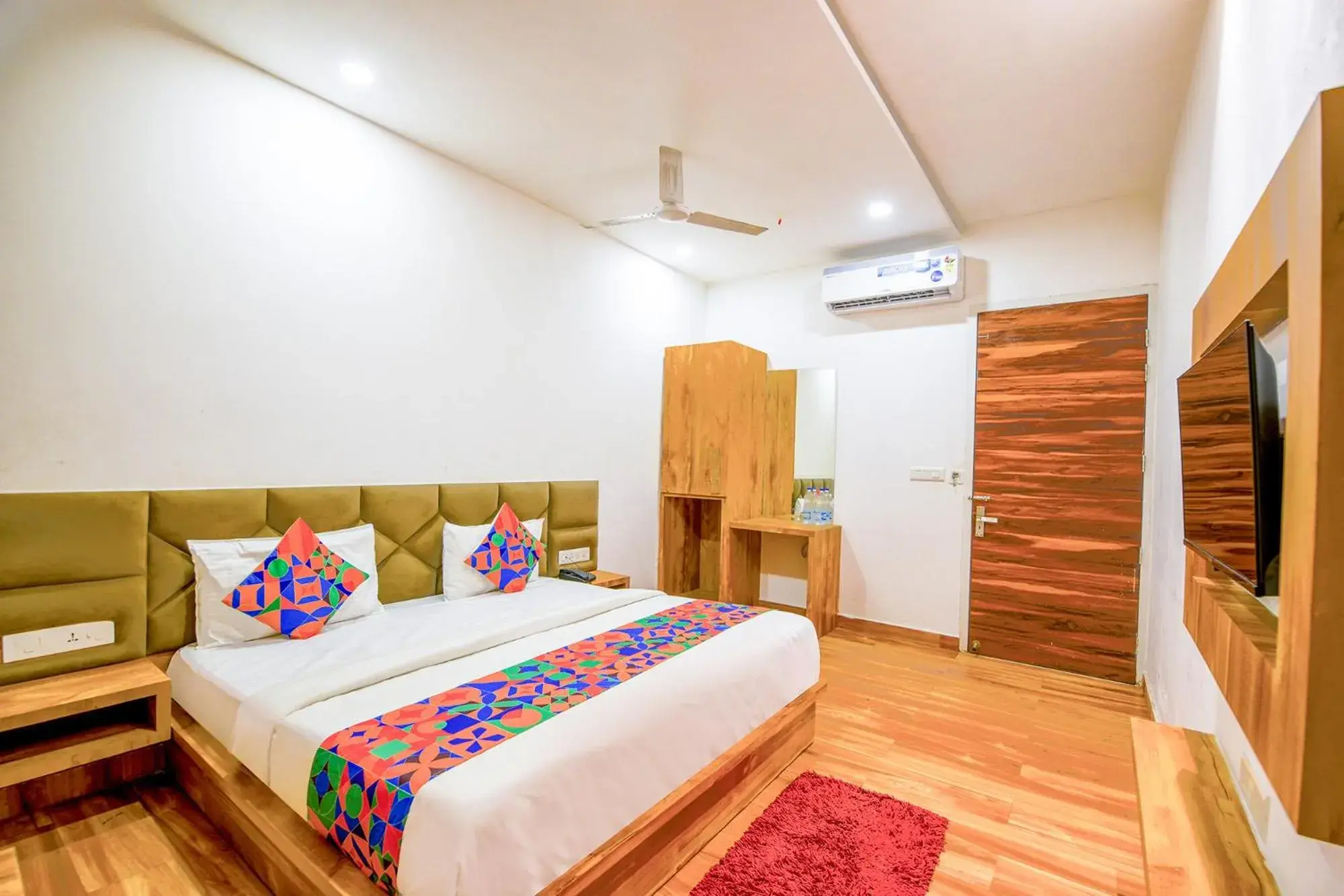 Deluxe Room - single occupancy in FabHotel Amar Villa Deluxe Room - single occupancy in FabHotel Amar Villa