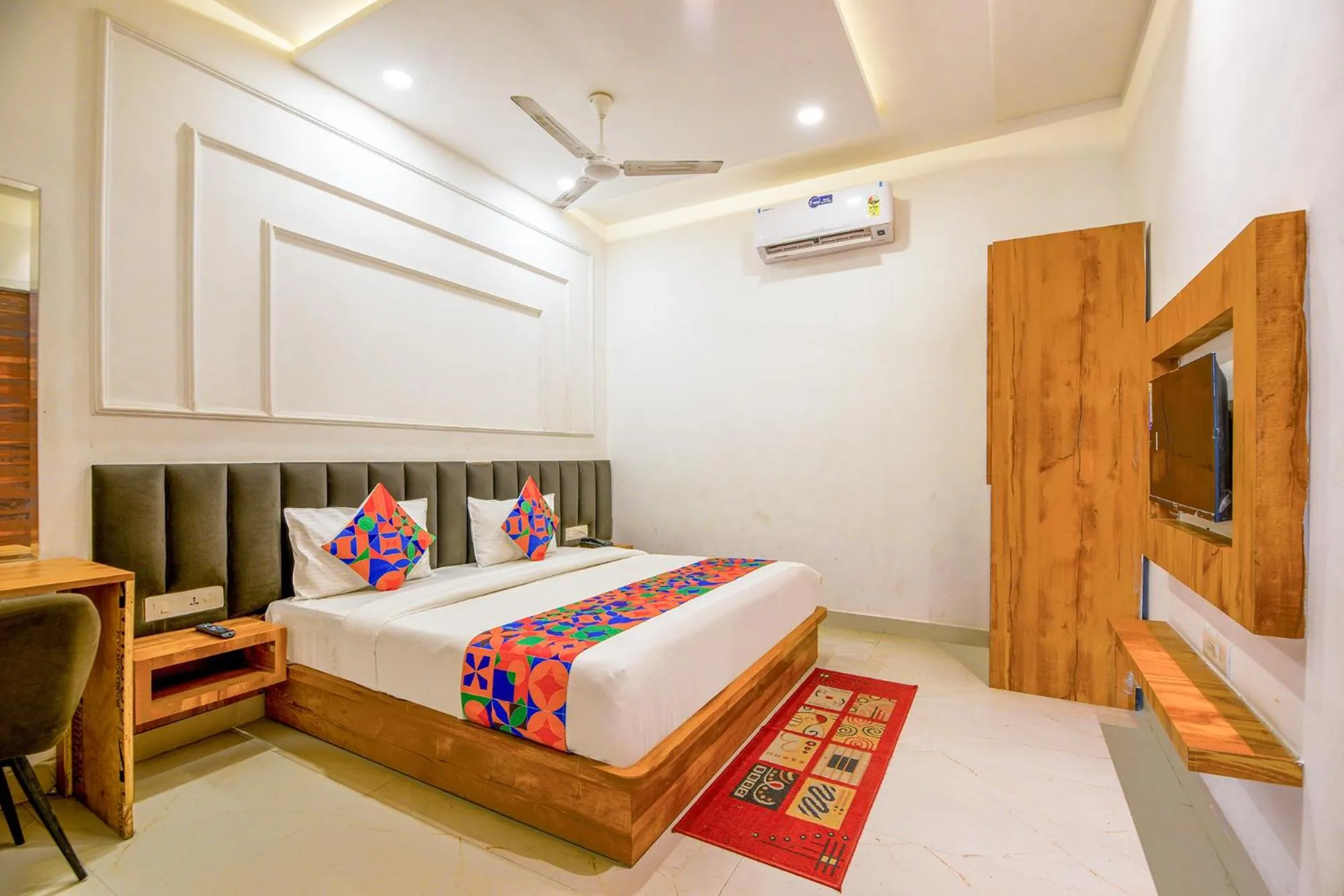 Bed in FabHotel Amar Villa