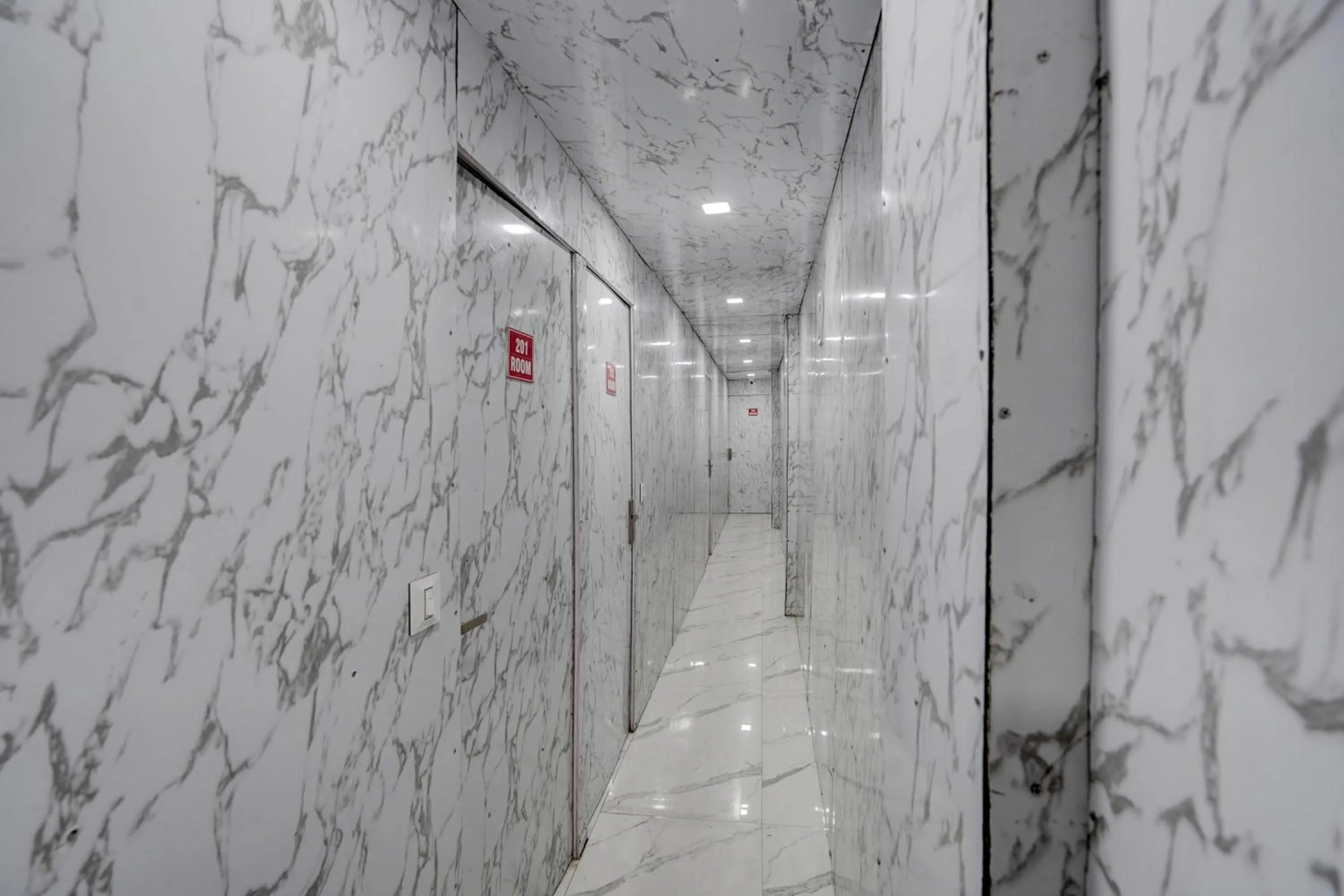 Lobby or reception in Hotel O POP A Happy Hours Plaza