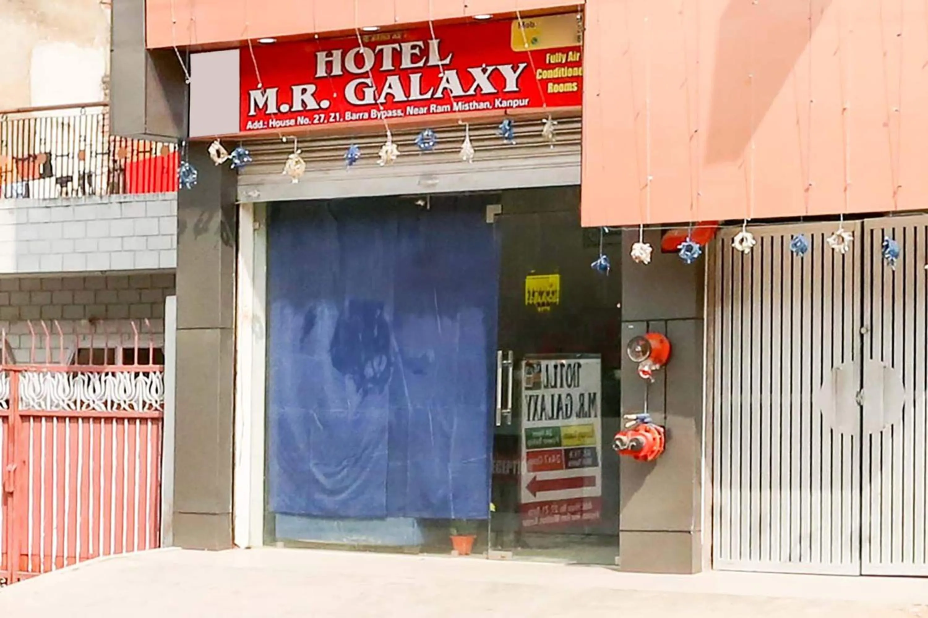 Facade/entrance in Hotel O M R Galaxy