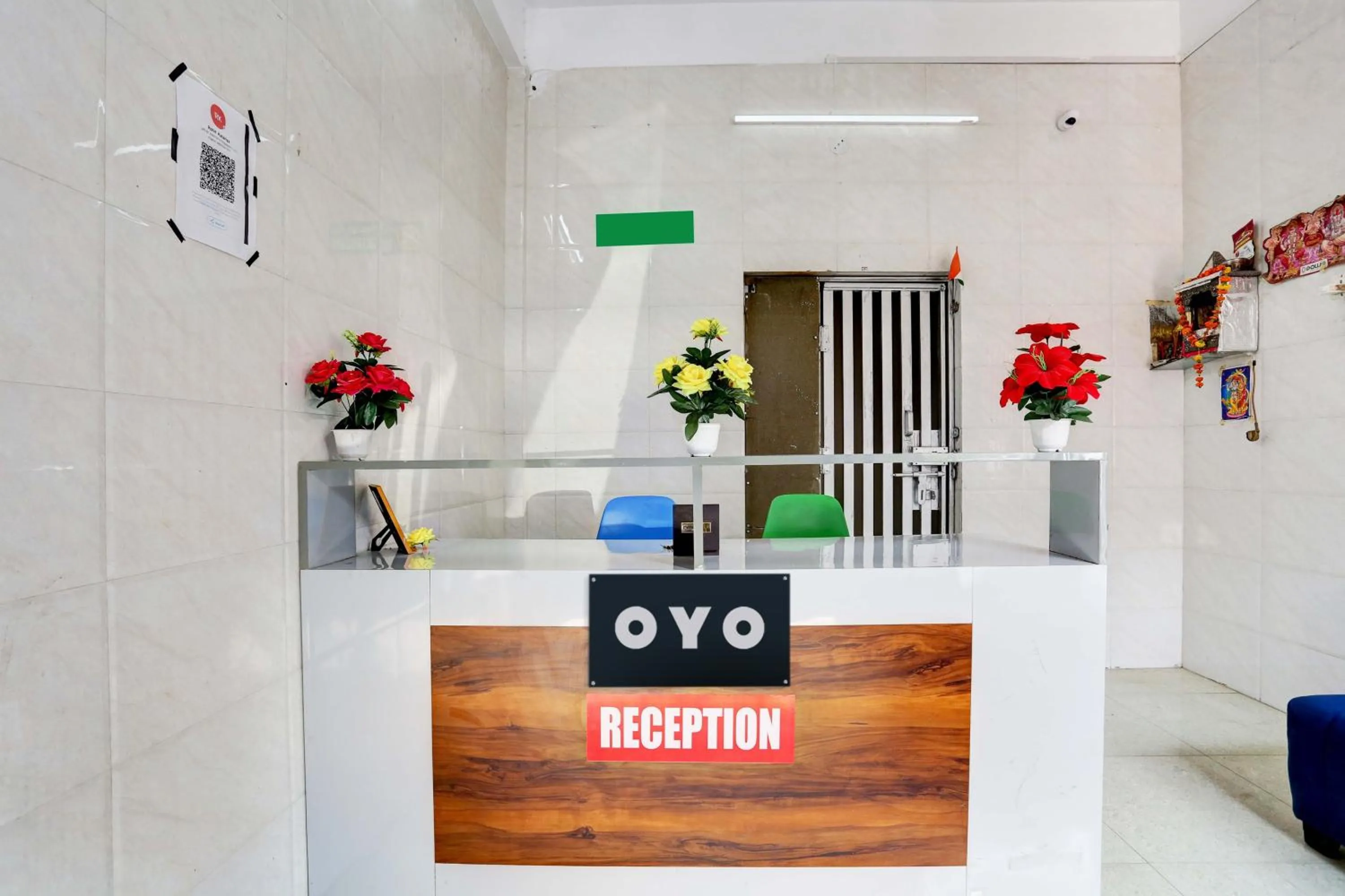 Lobby or reception in Hotel O M R Galaxy