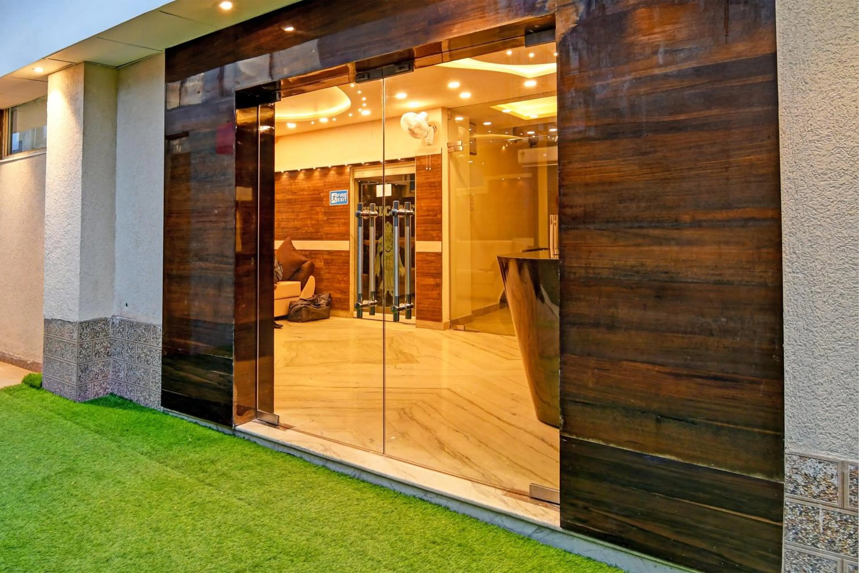 Facade/entrance in Townhouse Refresh