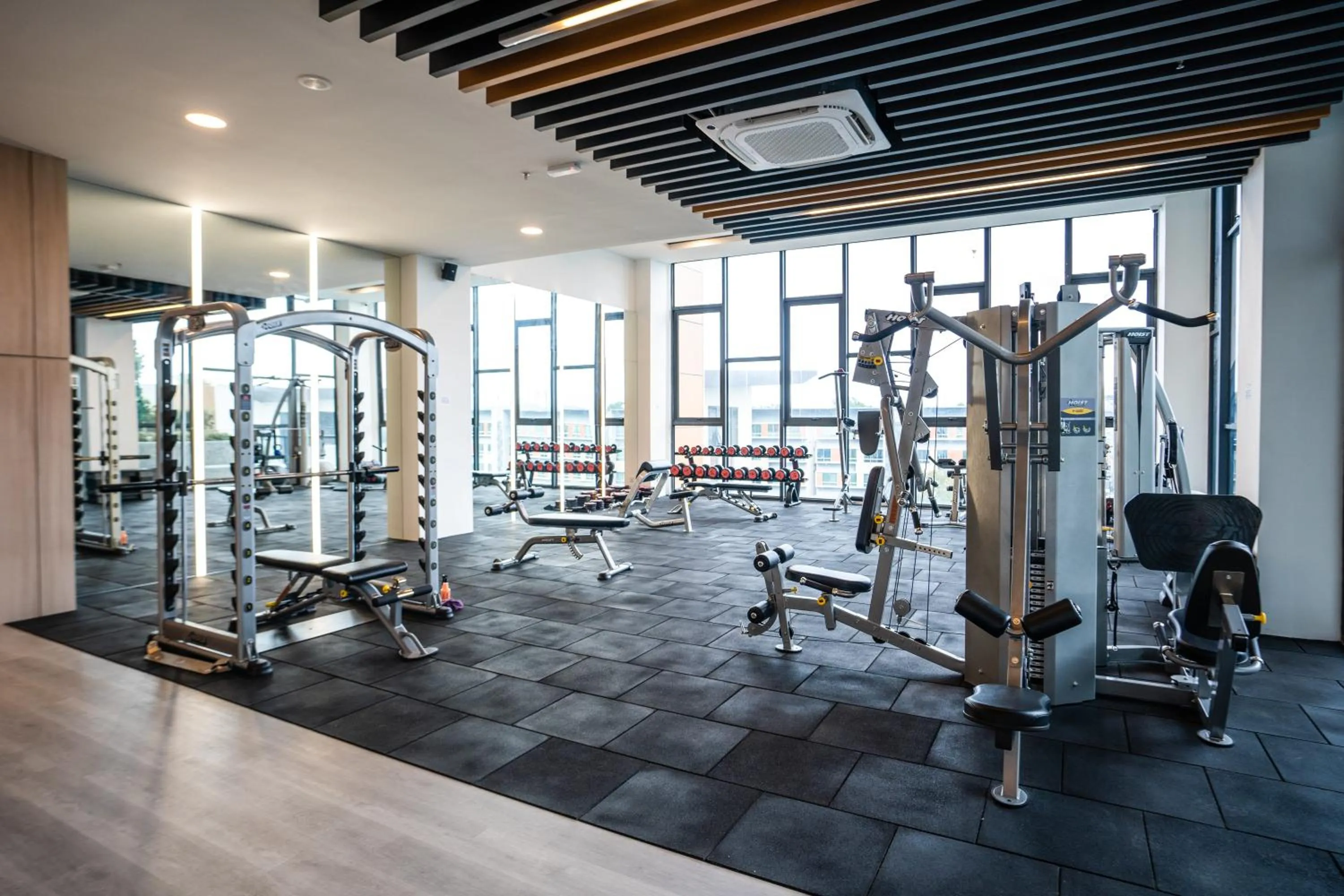 Fitness centre/facilities in K Avenue by Pinstay
