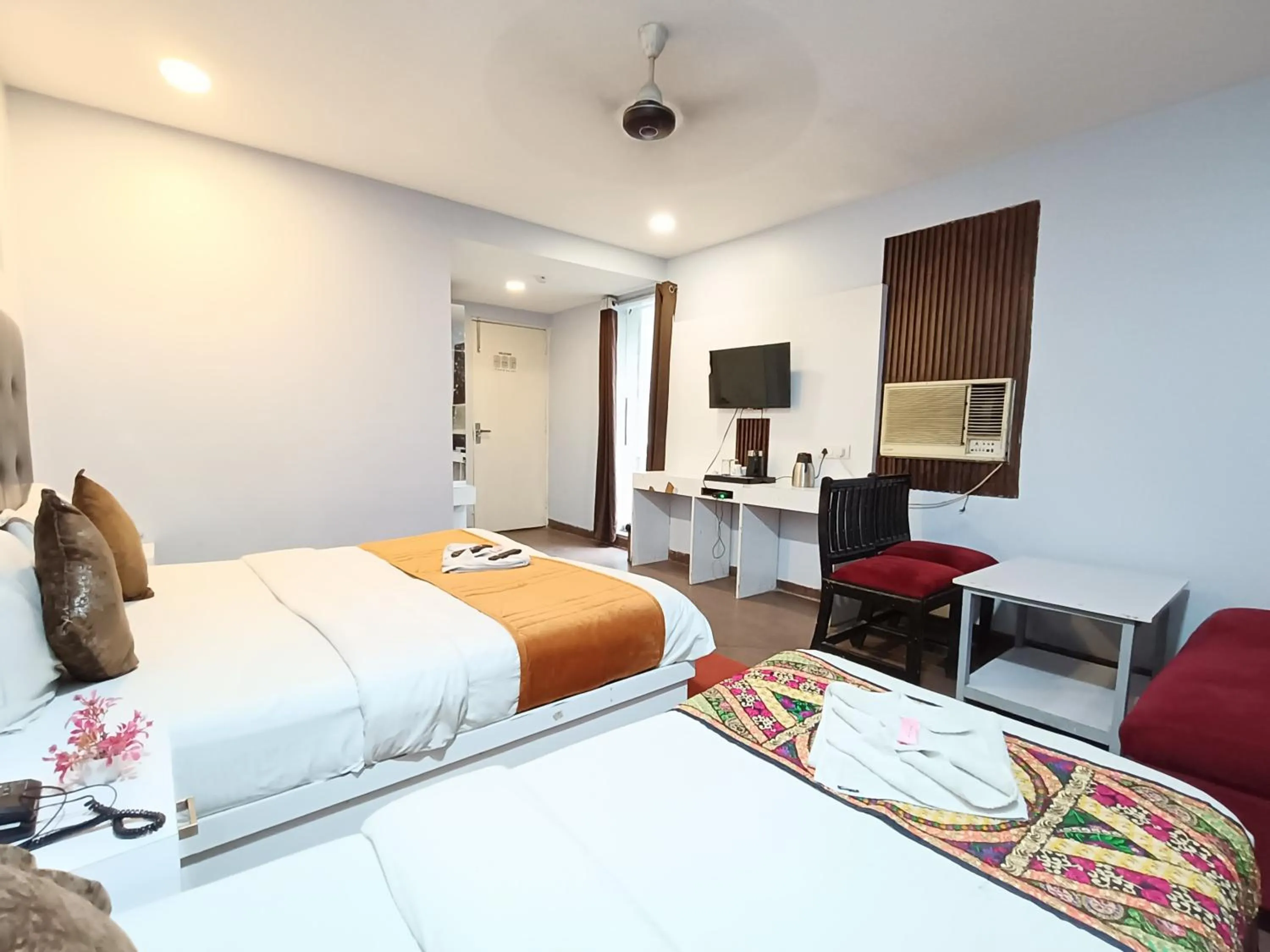 Bed in Hotel Heritage Home