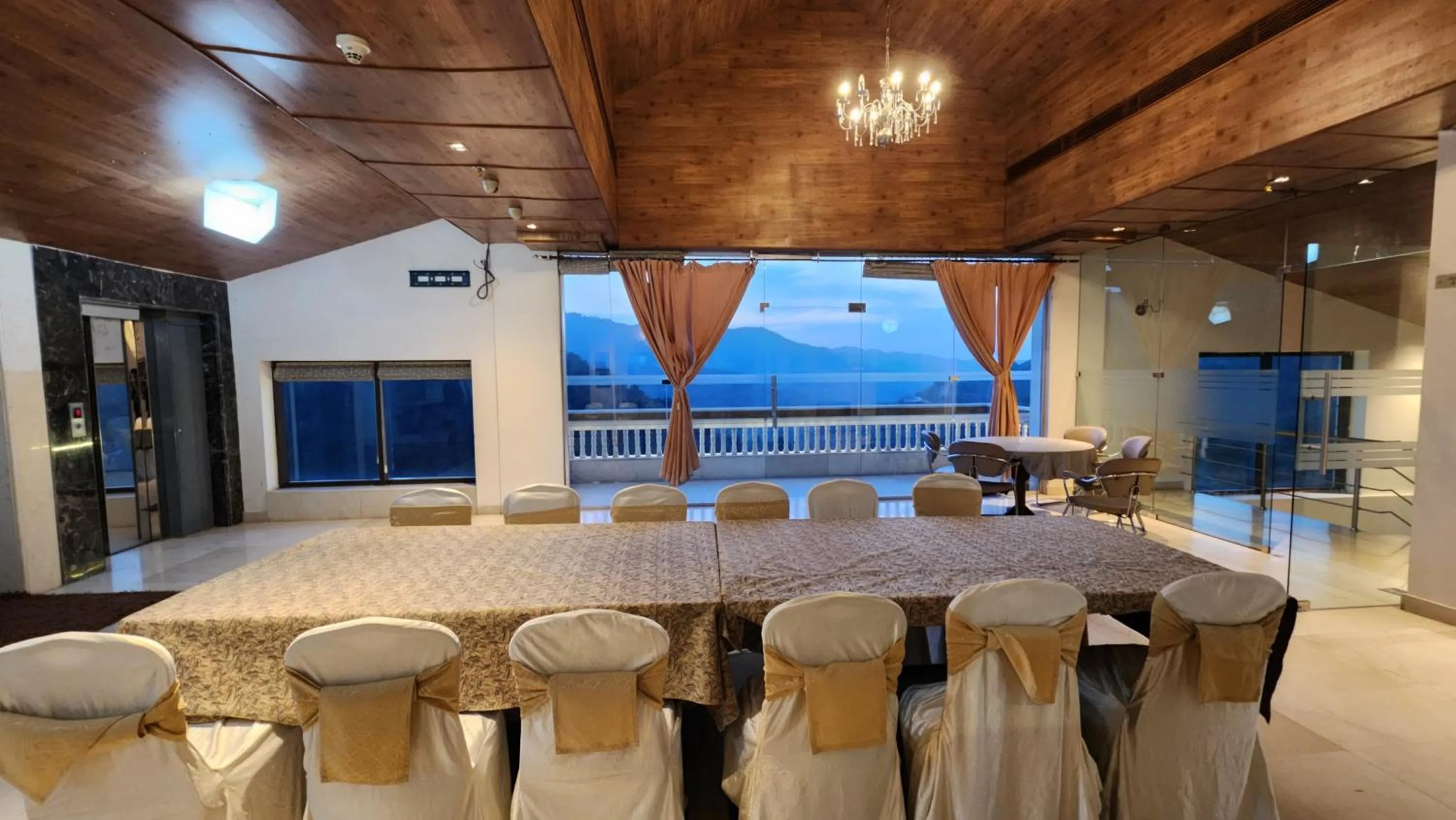 Hotel Royal Ark - Kasauli