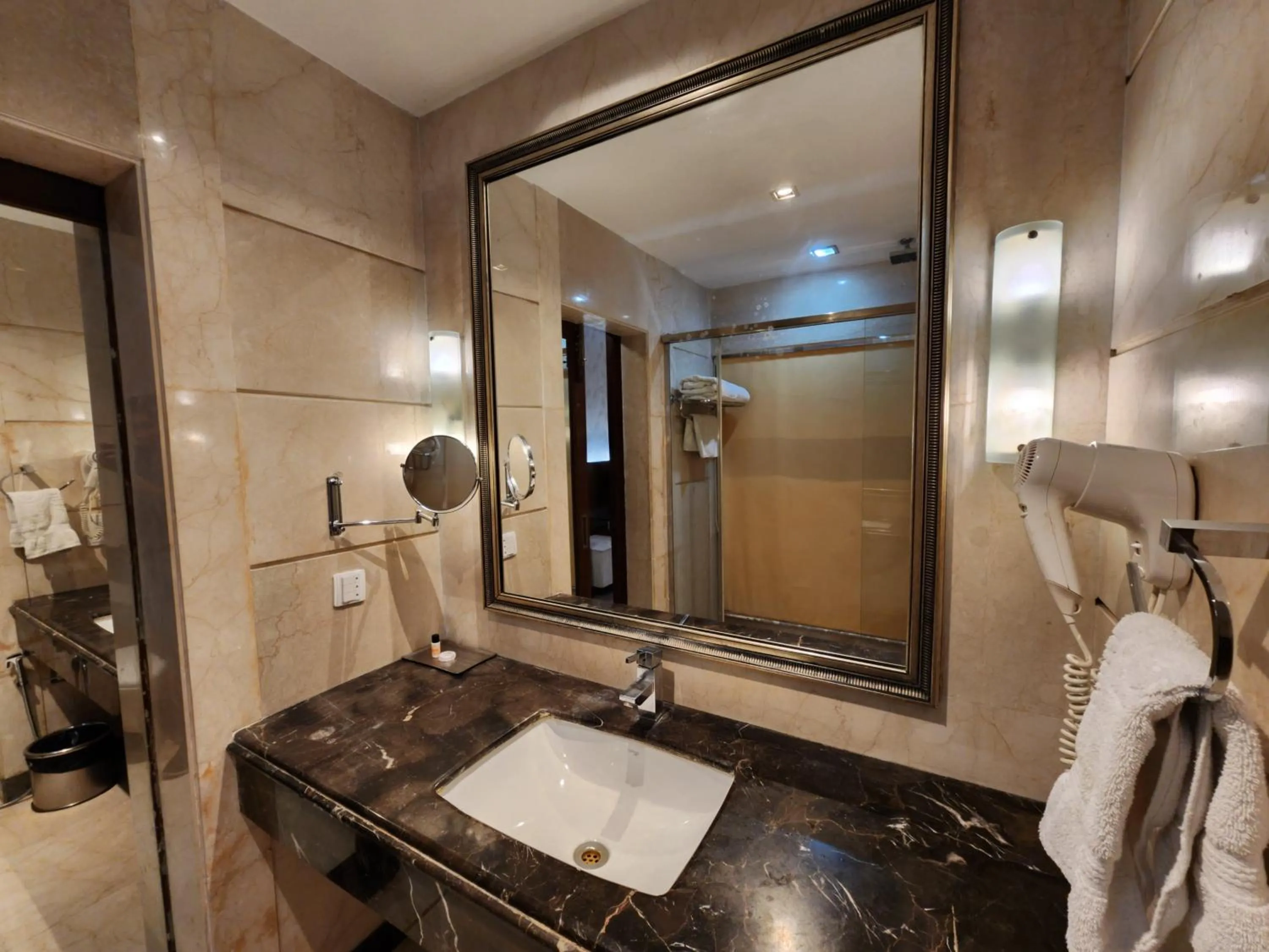 Hotel Royal Ark - Kasauli