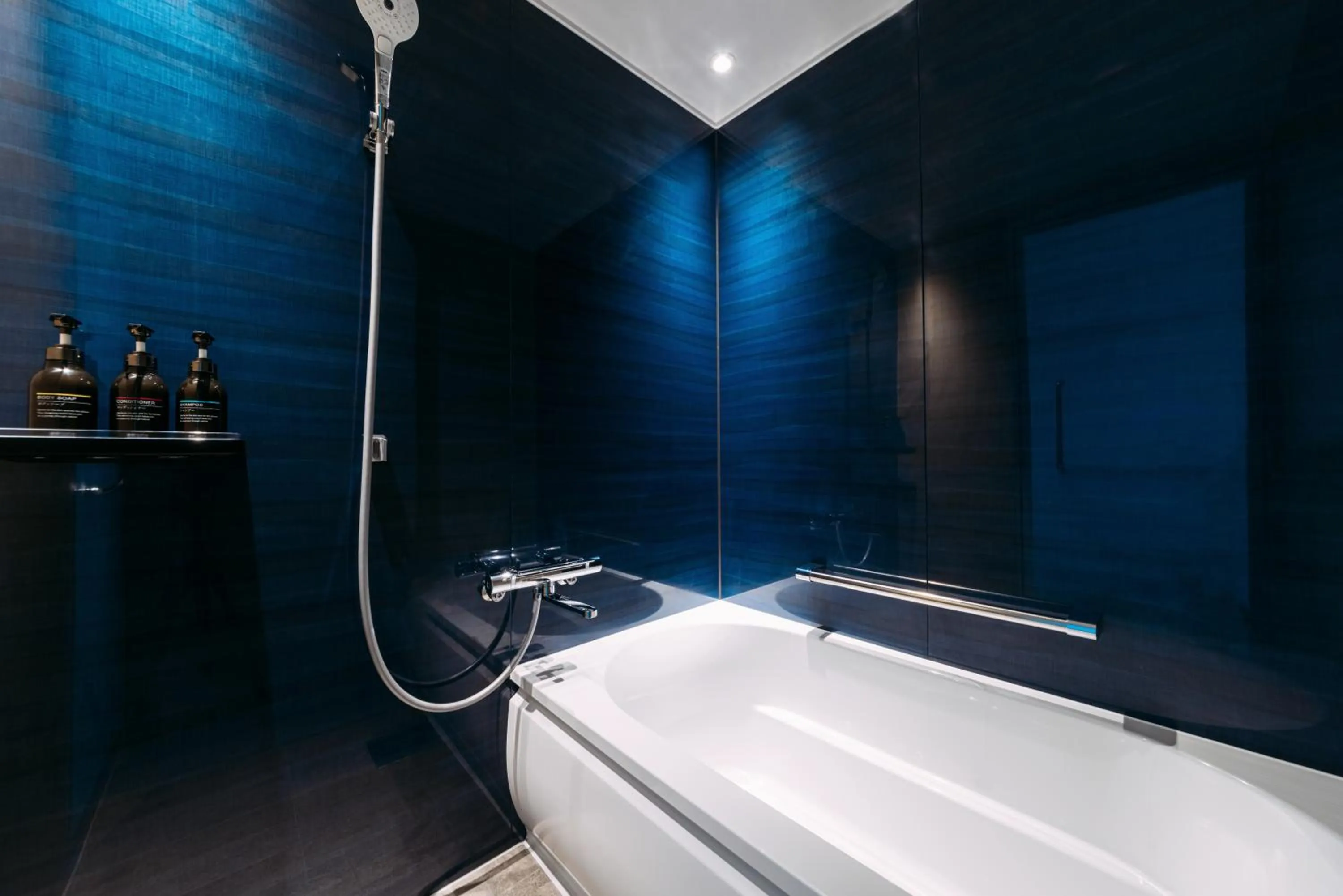 Bathroom in OMO5 Tokyo Gotanda by Hoshino Resorts