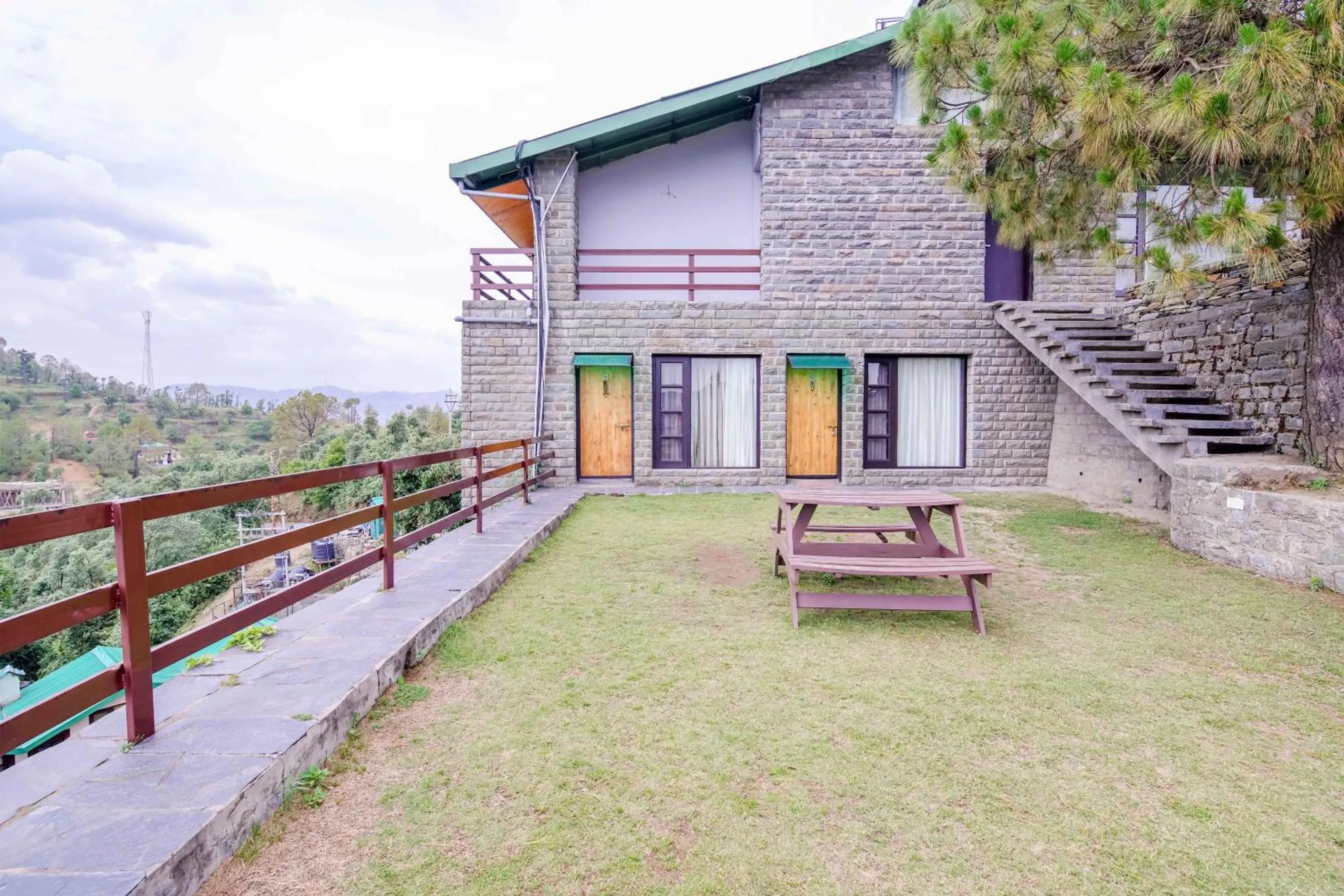 Area and facilities in Woodsmoke Retreat