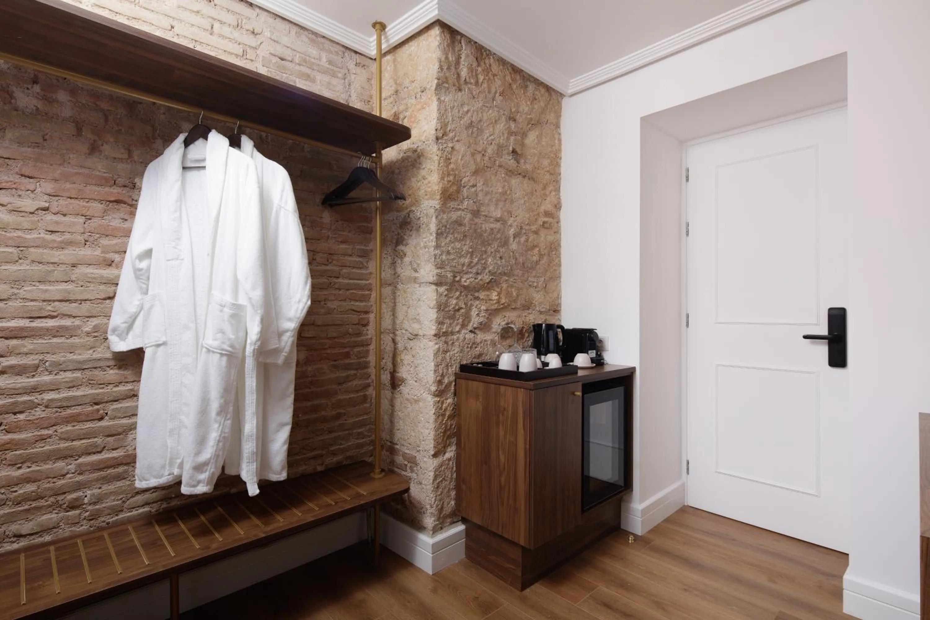 wardrobe in La Divina