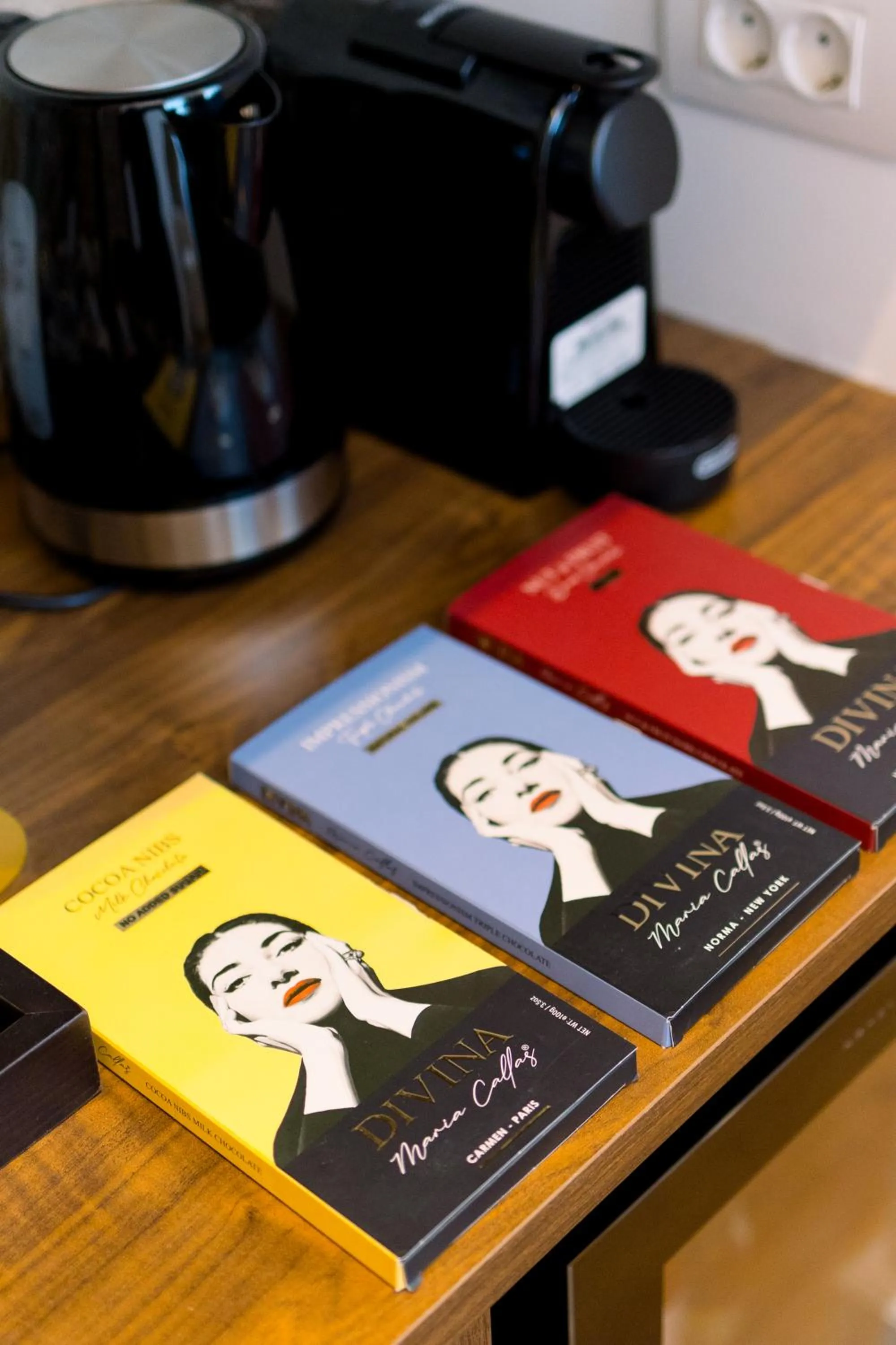 Decorative detail in La Divina