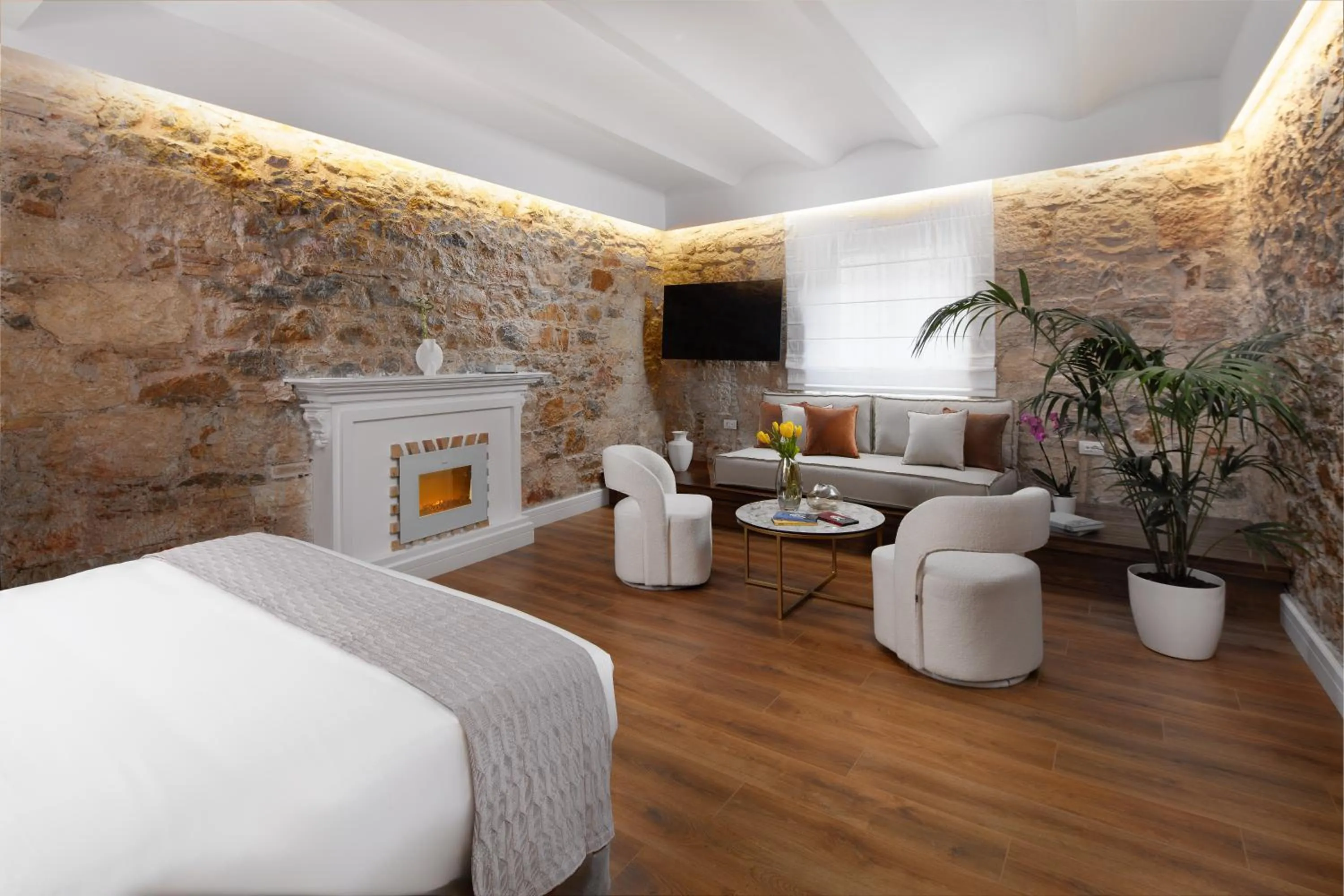 Photo of the whole room in La Divina