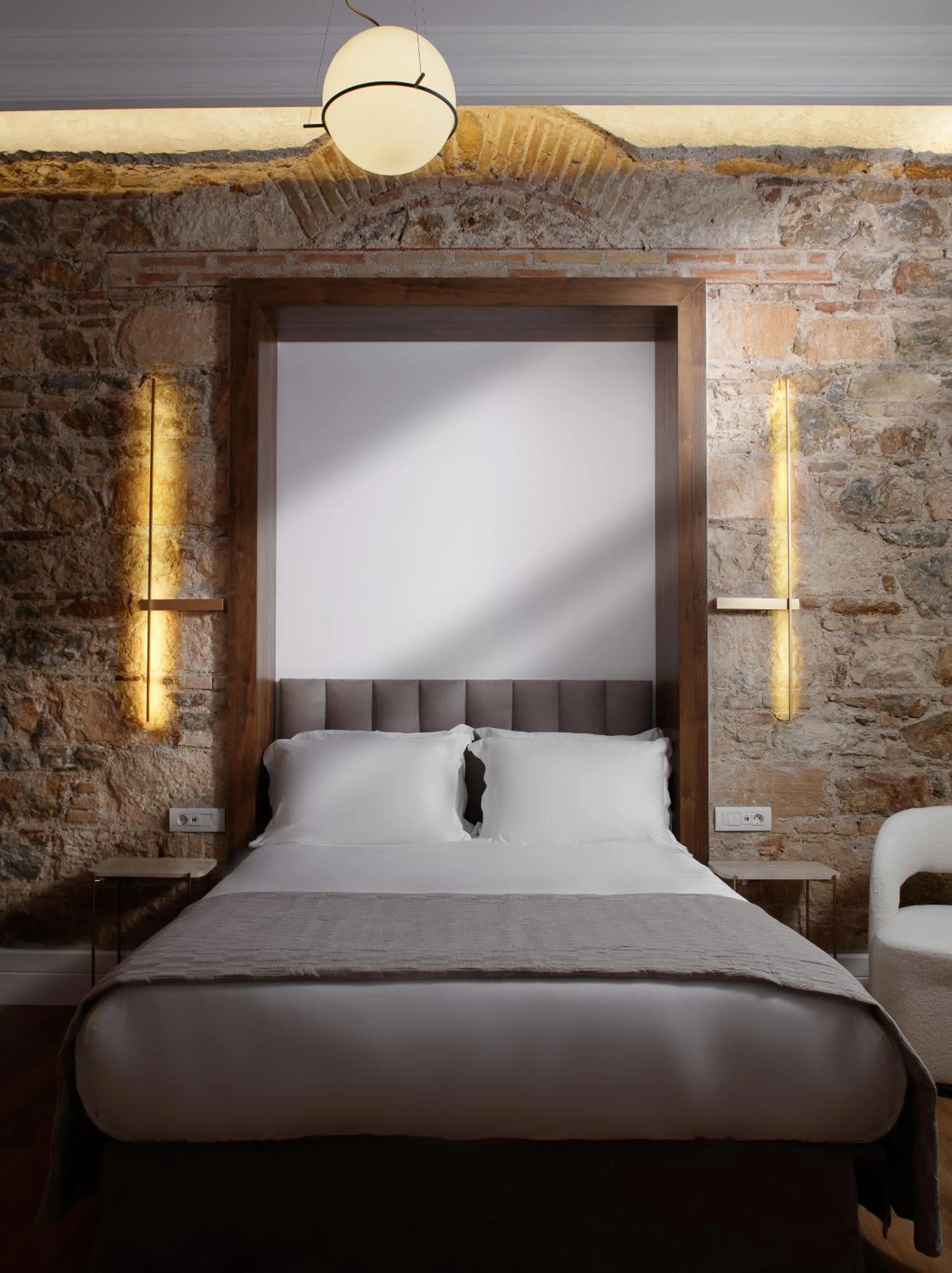 Photo of the whole room, Bed in La Divina