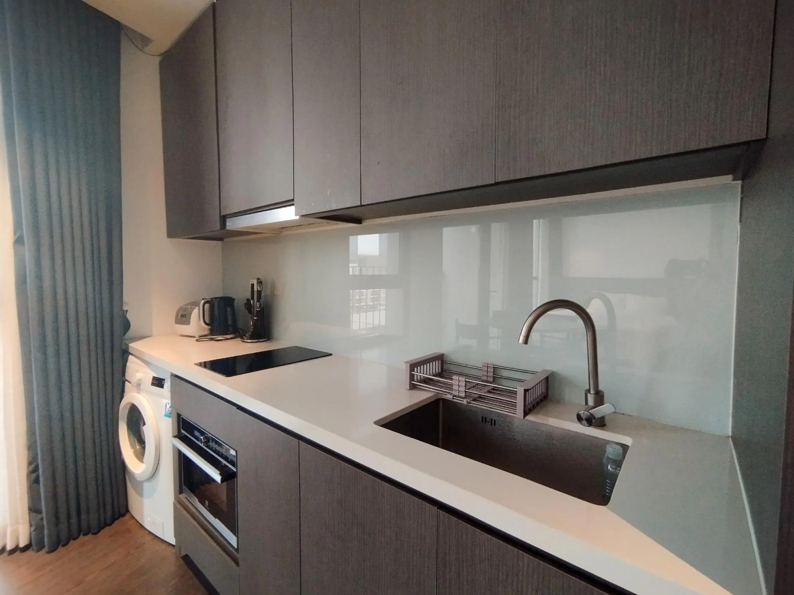 Hazuki, Modern Minimalist Apartment