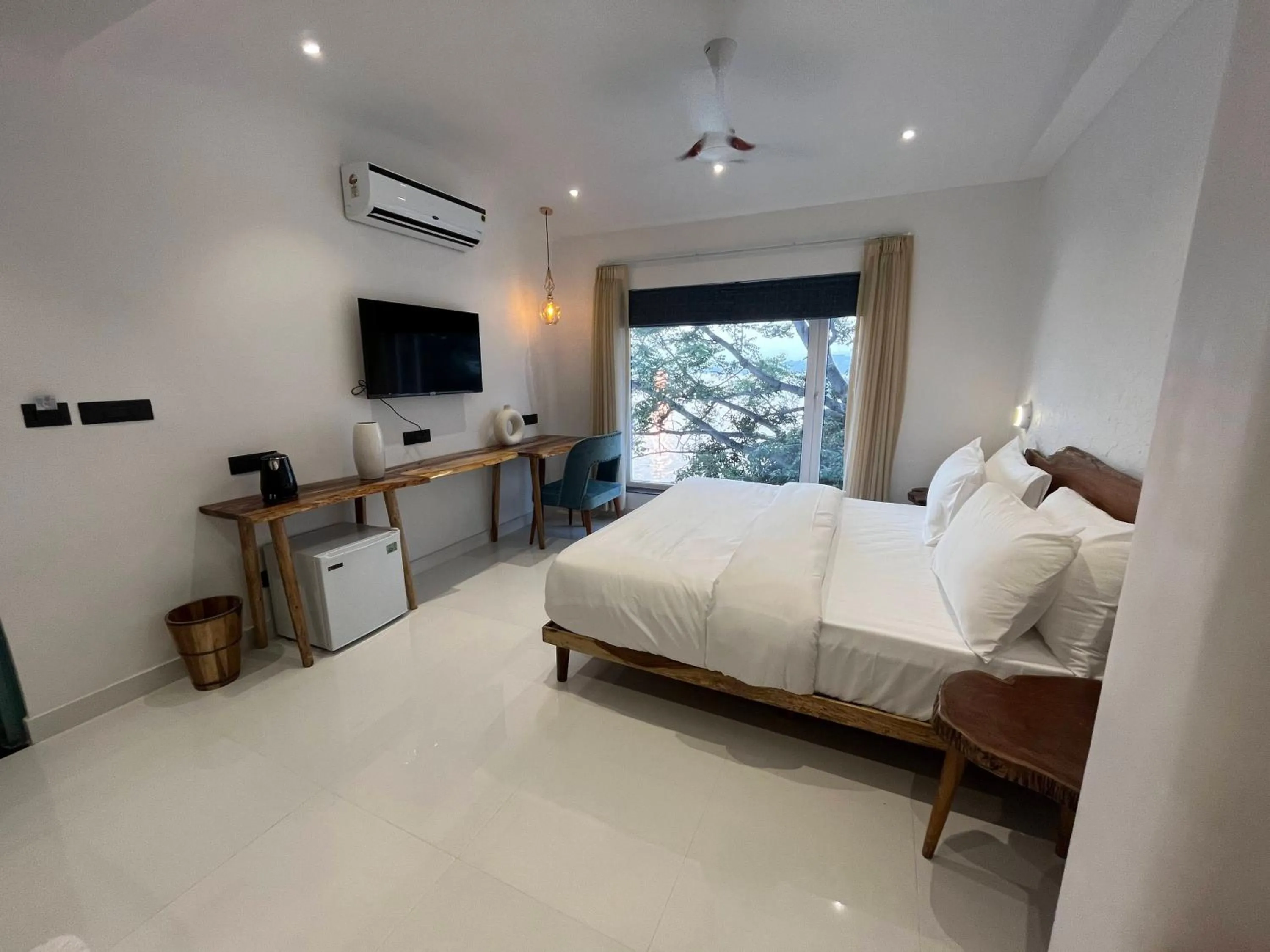 Photo of the whole room, Bed in Moustache Udaipur Luxuria