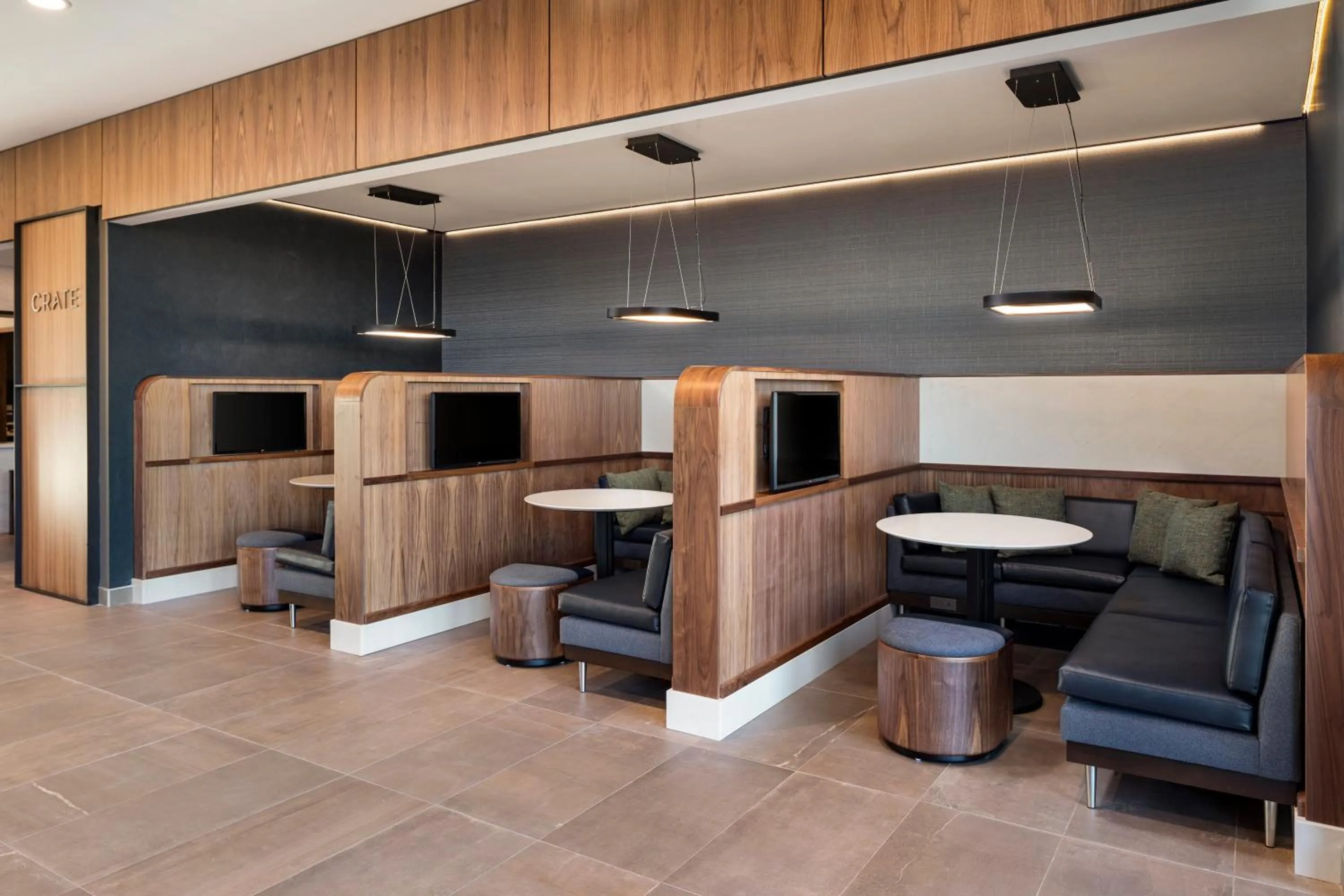 Lobby or reception in Courtyard by Marriott Bettendorf