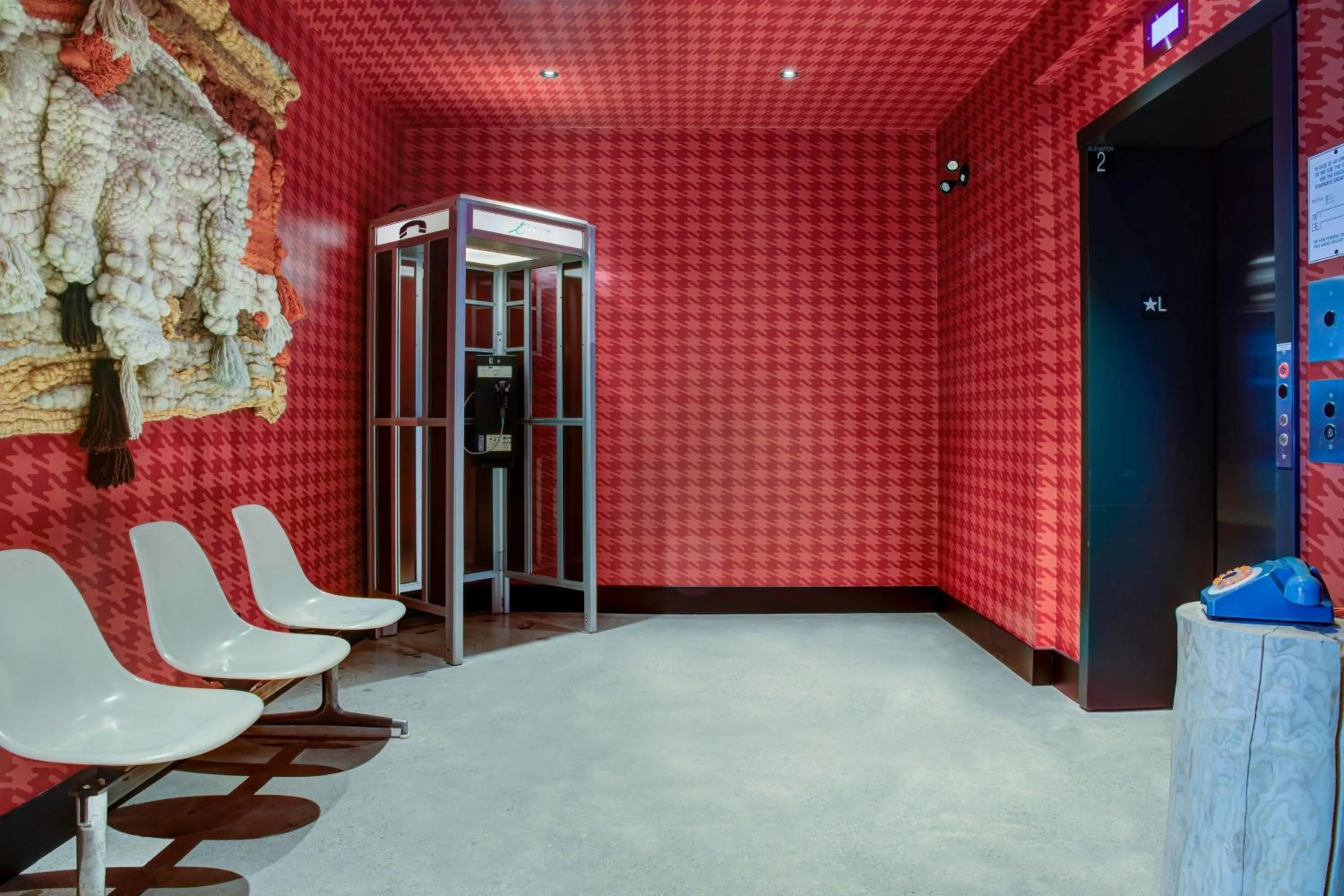 Lobby or reception in Moxy Banff