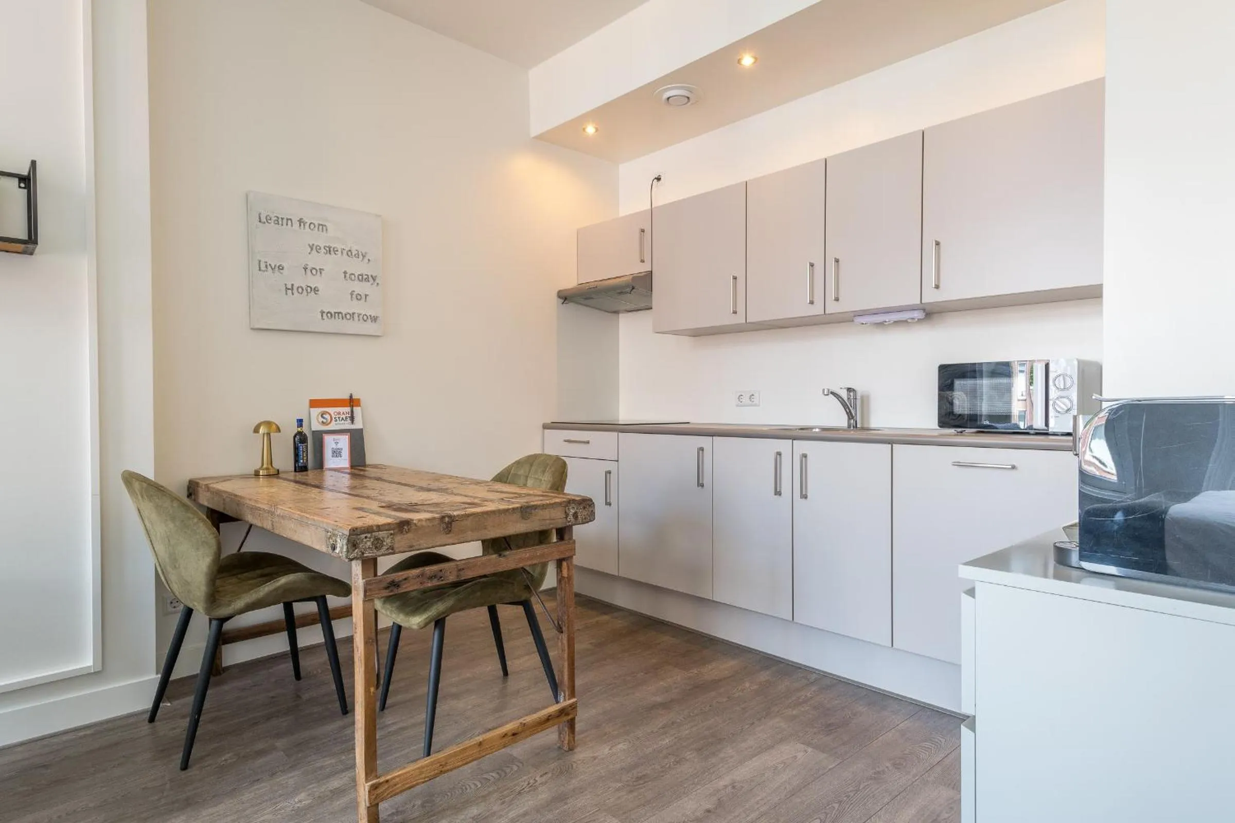 Coffee/tea facilities in Hotel Oranjestaete