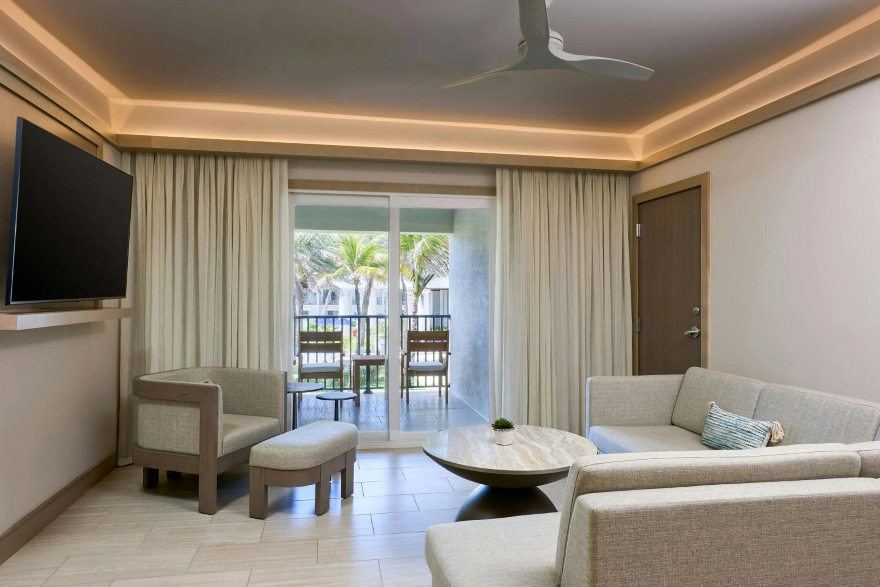 Living room in JW Marriott St Maarten Beach Resort & Spa