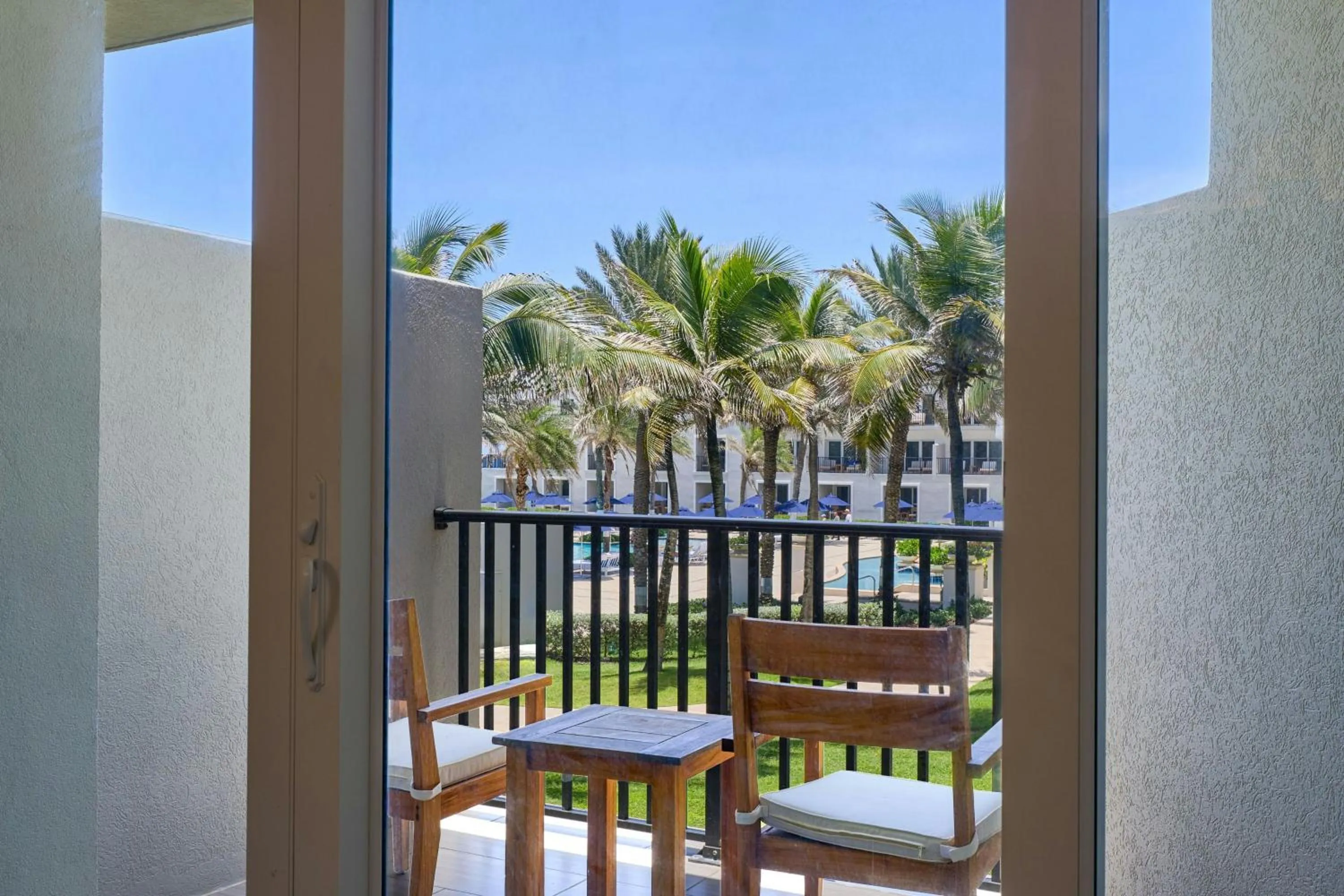 Living room in JW Marriott St Maarten Beach Resort & Spa