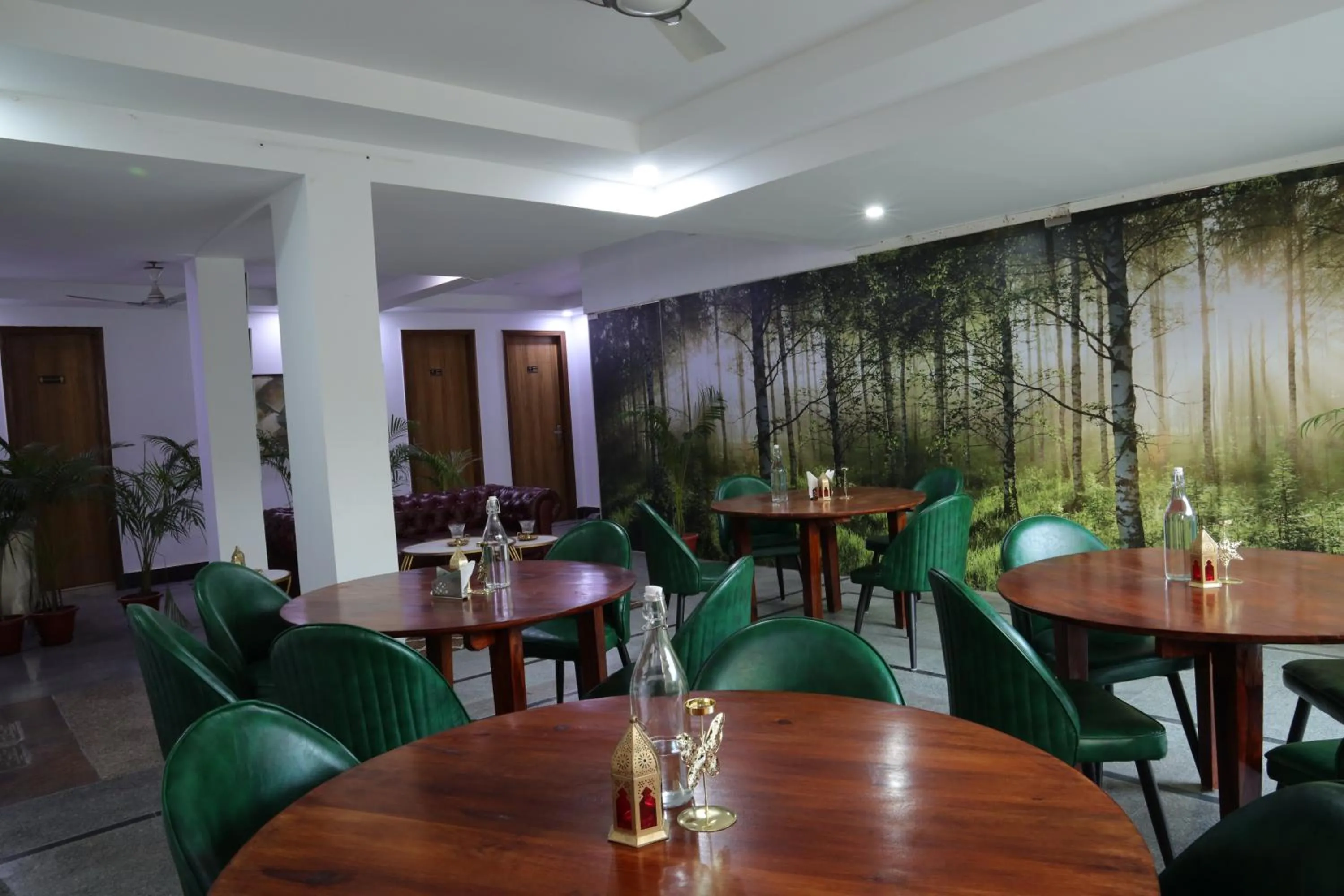 Restaurant/places to eat in The Sandalwood Hotel I Sec-38 I Near Medanta Medicity Gurgaon