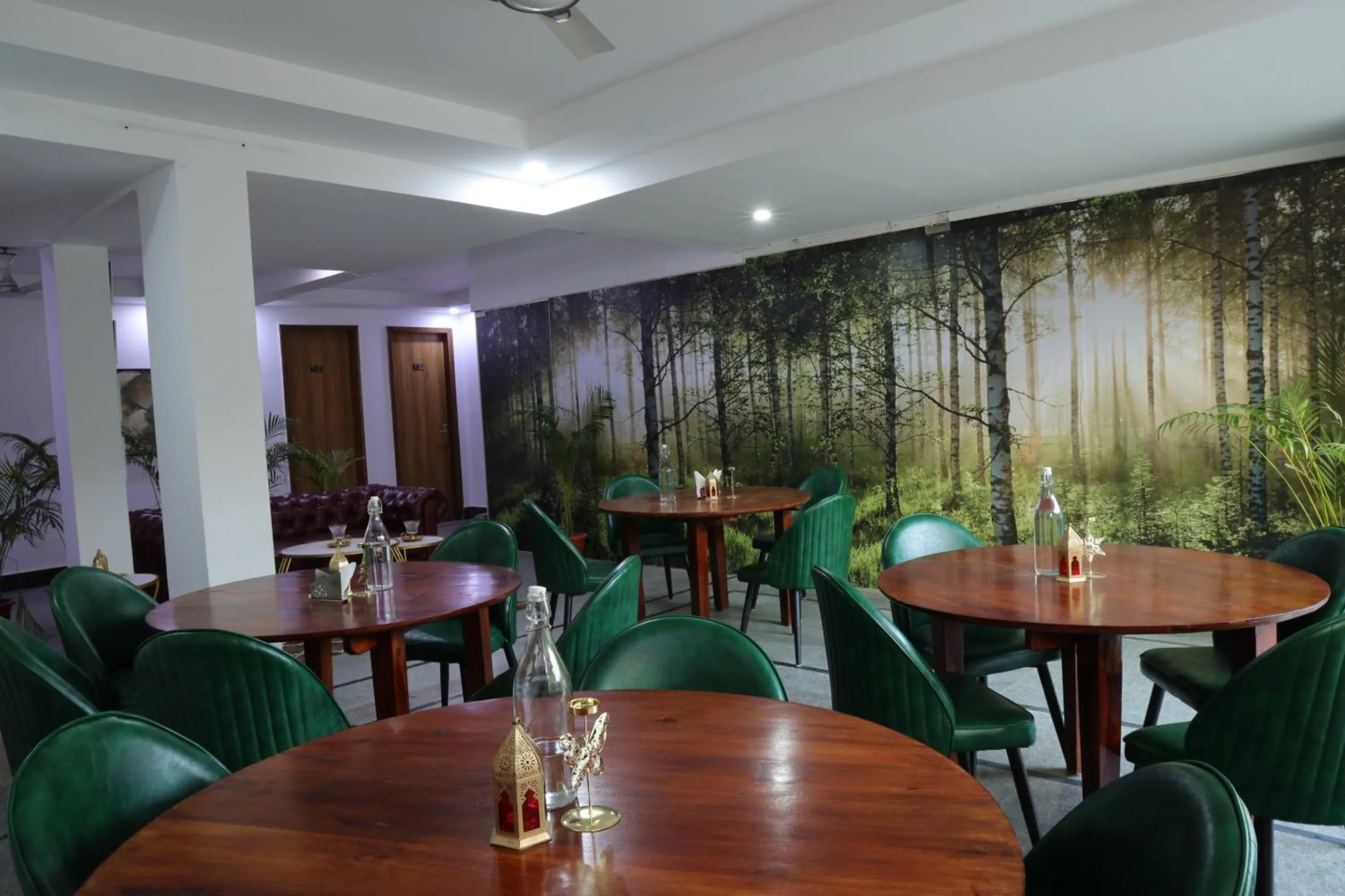 Restaurant/places to eat in The Sandalwood Hotel I Sec-38 I Near Medanta Medicity Gurgaon