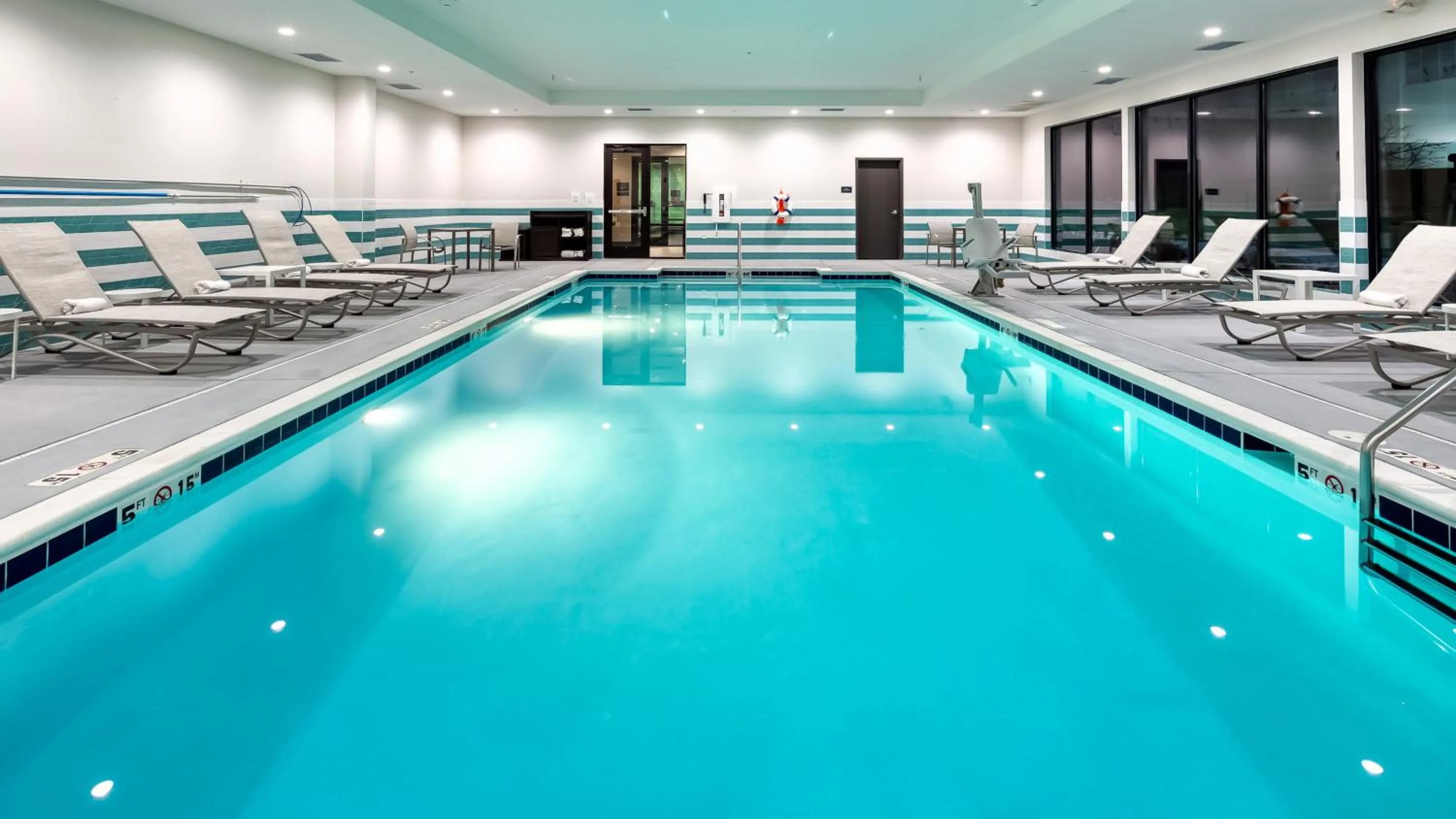 Swimming pool in Holiday Inn Nashville Airport by IHG