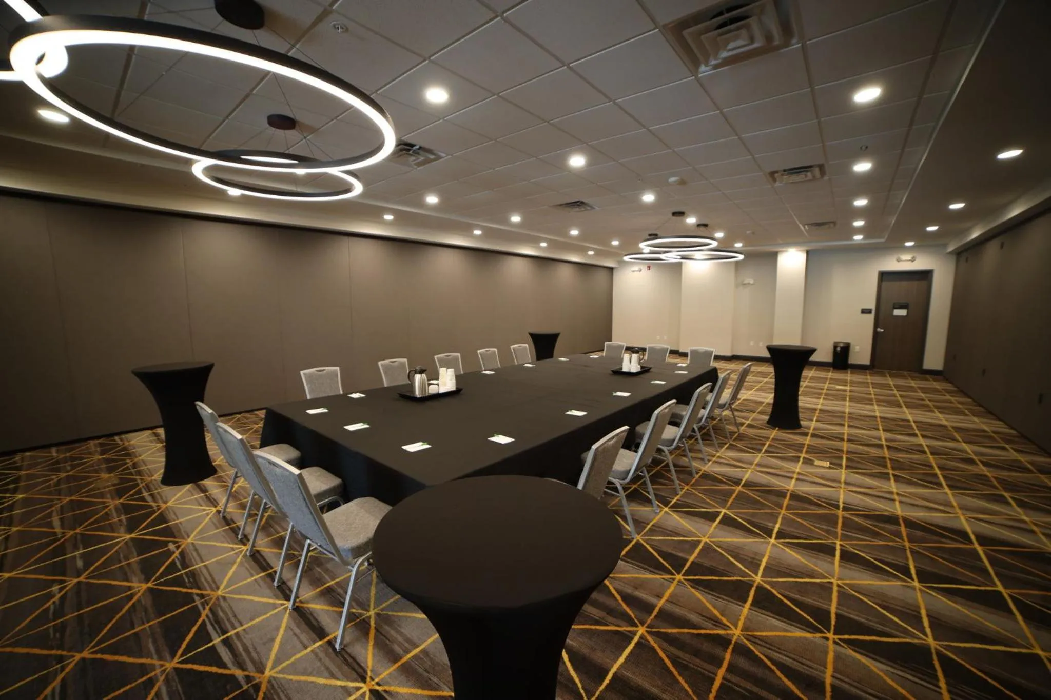 Meeting/conference room in Holiday Inn Nashville Airport by IHG