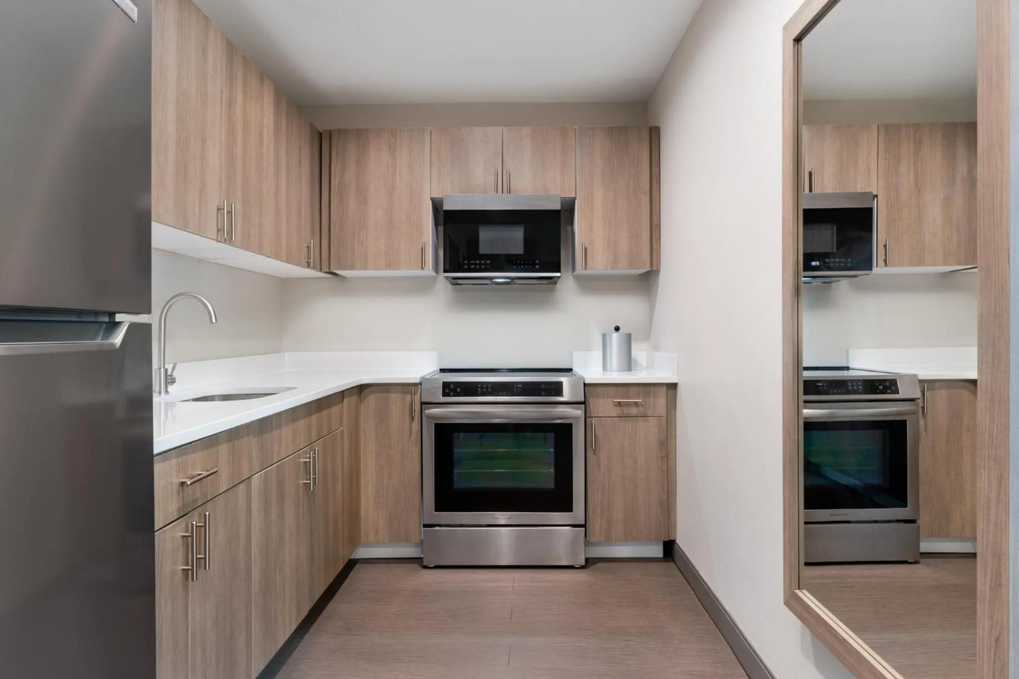 Photo of the whole room in Holiday Inn Express & Suites Bronx - Zoo Area by IHG