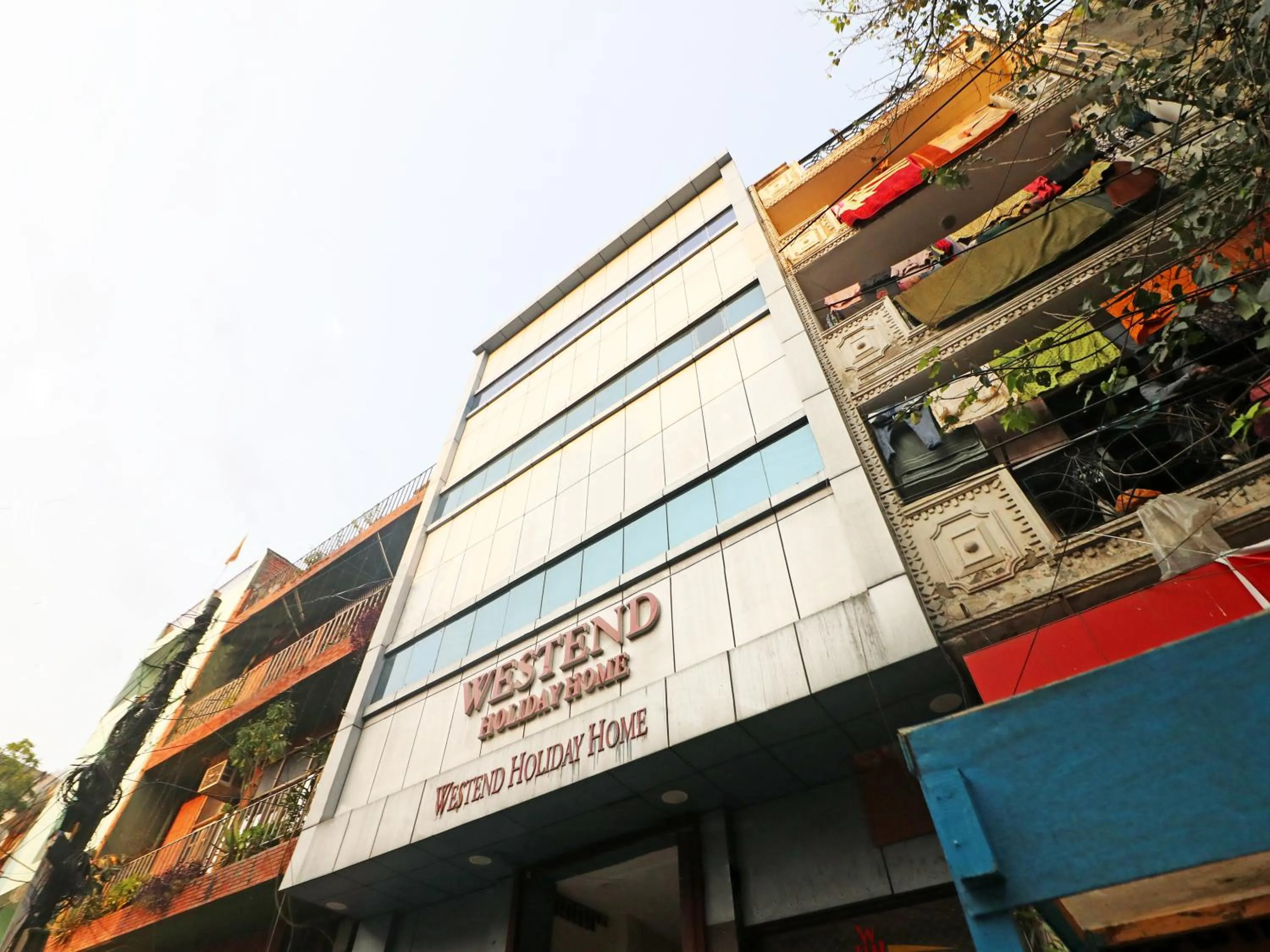 Property building in Hotel Westend Holiday Home 5 mint from Nizamuddin Railway Station