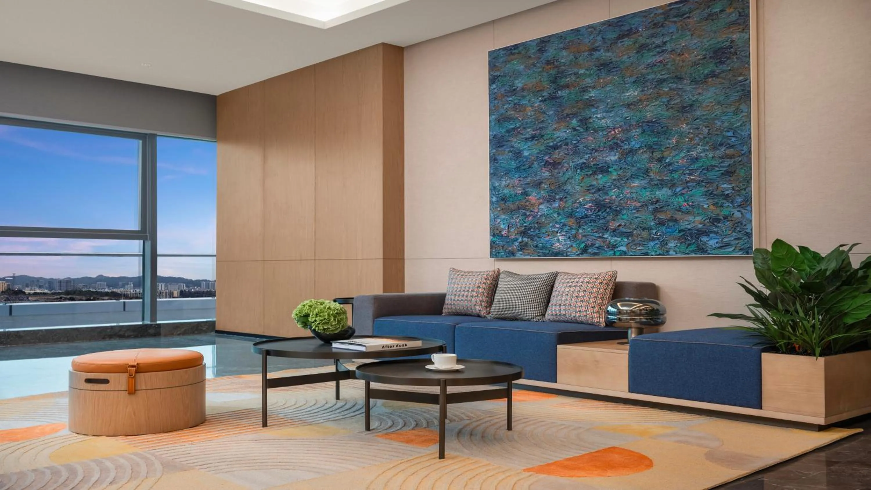 Meeting/conference room in Holiday Inn Express Guiyang Airport, an IHG Hotel