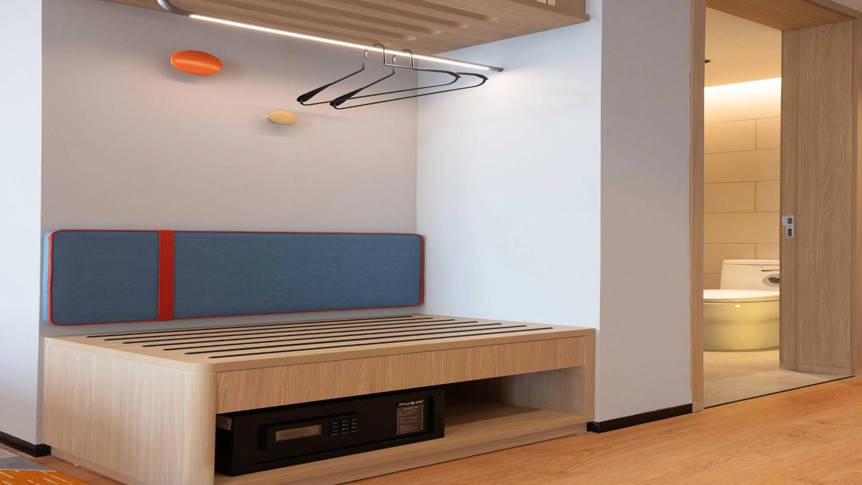 Photo of the whole room in Holiday Inn Express Guiyang Airport, an IHG Hotel