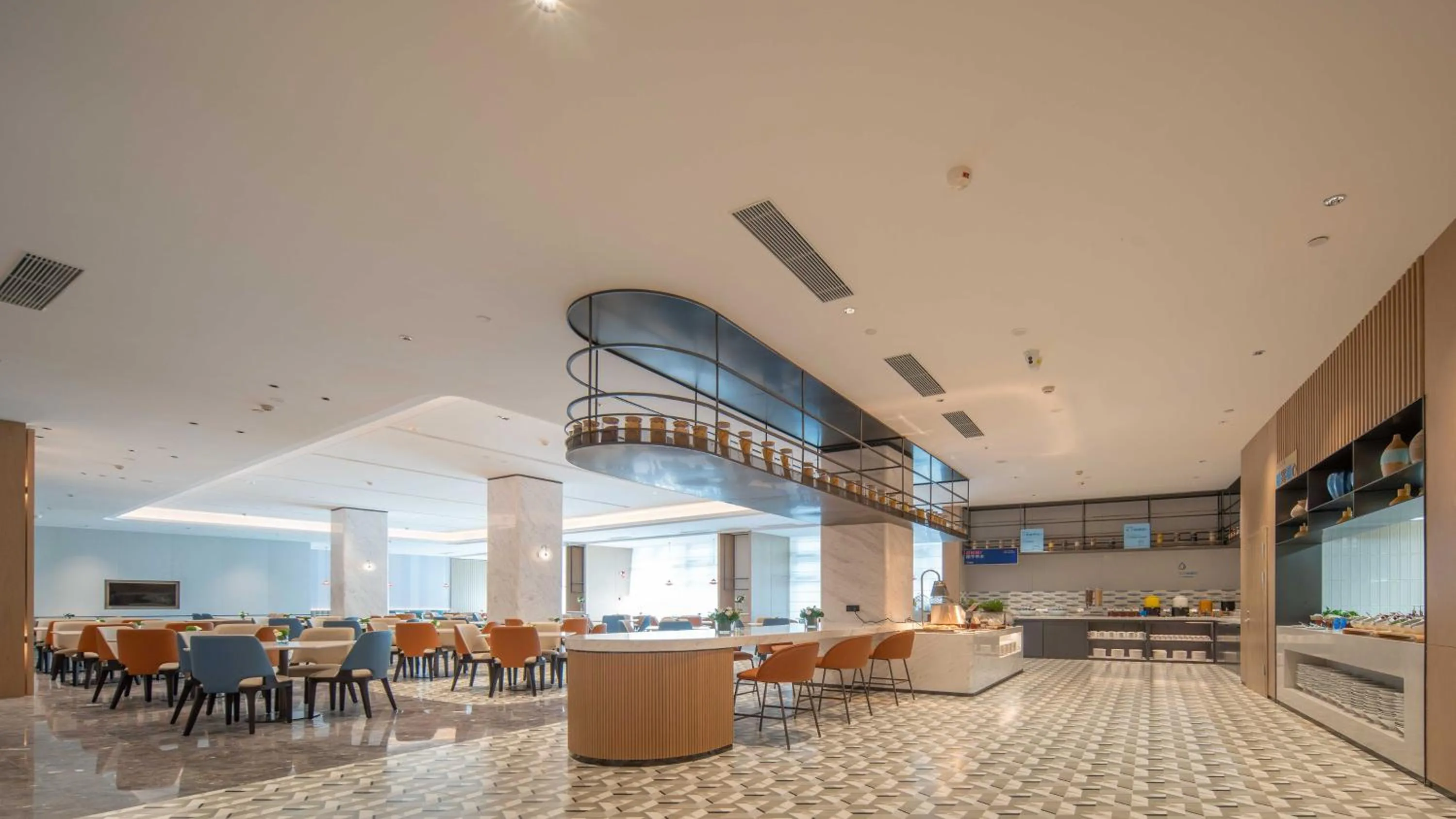 Restaurant/places to eat in Holiday Inn Express Guiyang Airport, an IHG Hotel