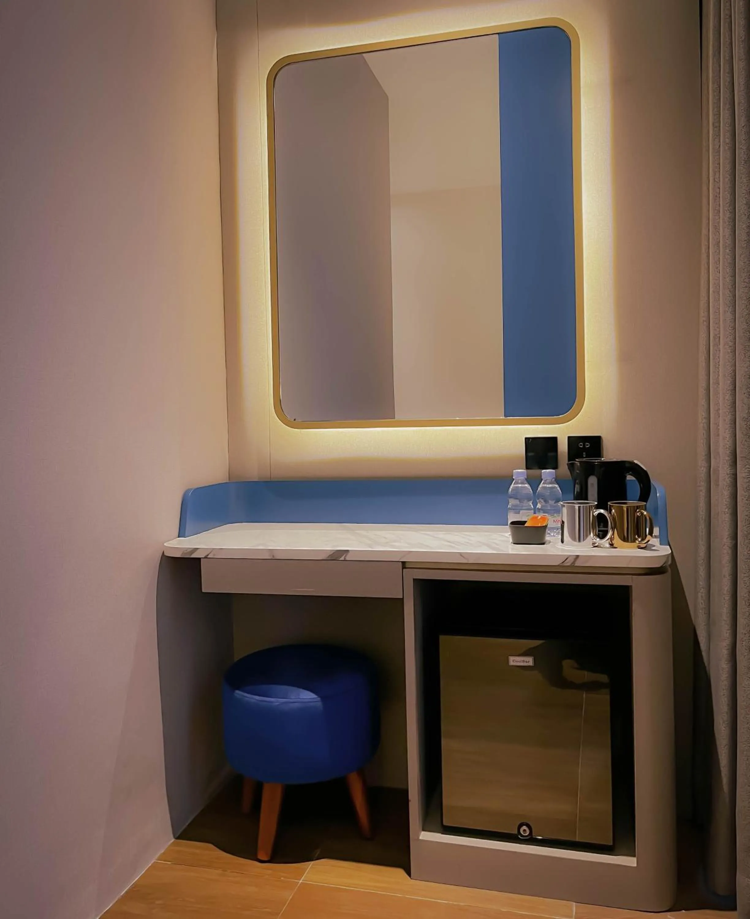 Area and facilities in Qube Hotel by 98hospitality