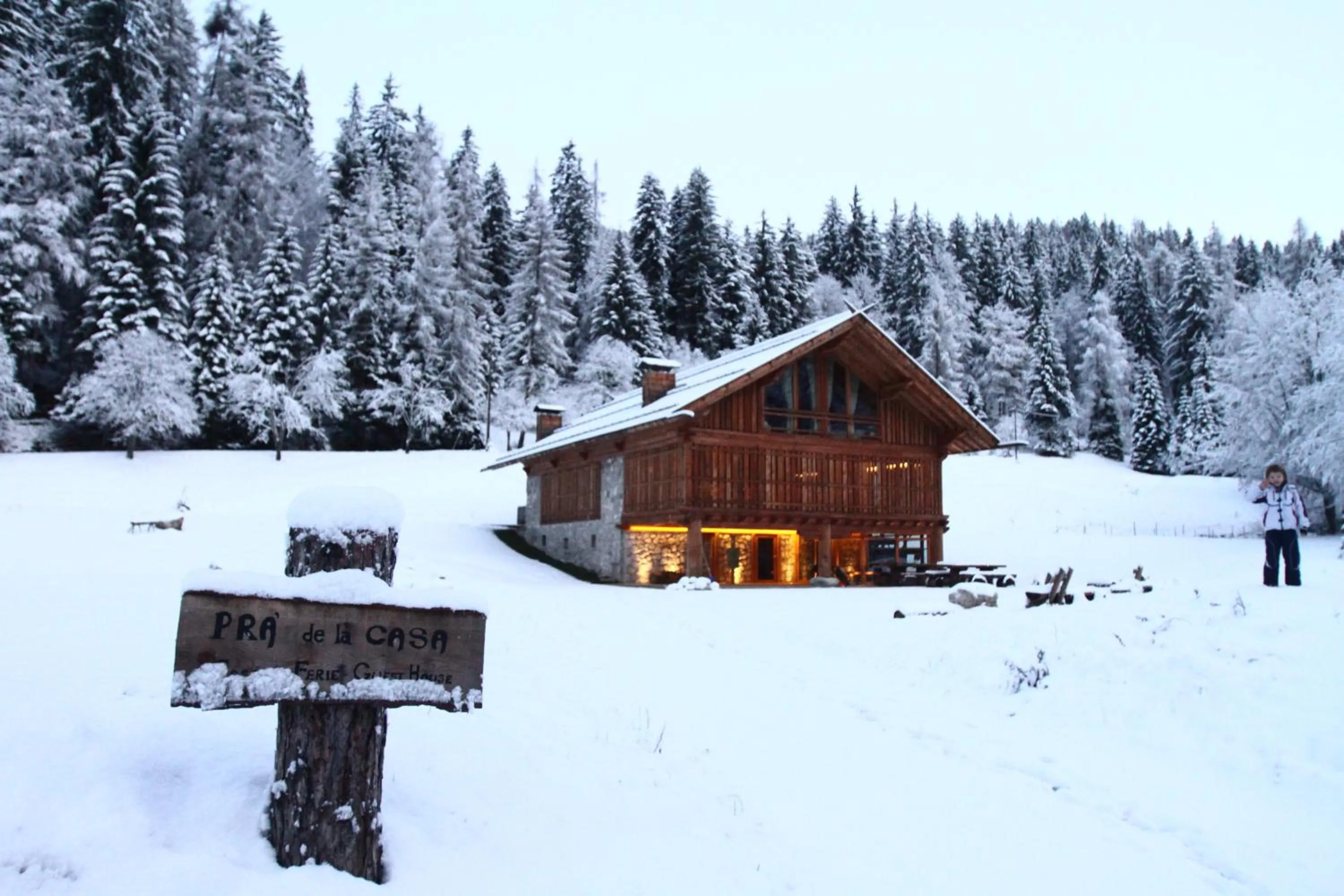 Property building in Pra de la Casa