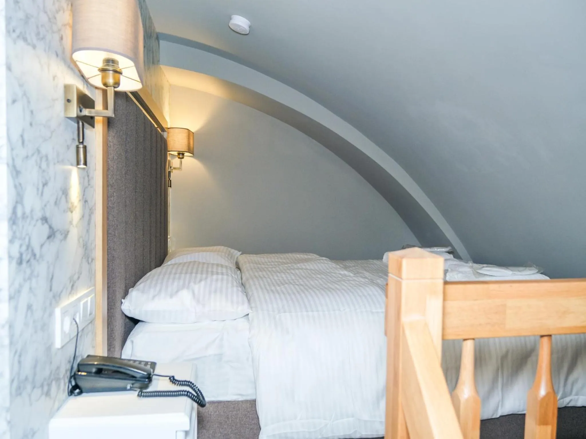 Bed in Palazzo Suit Karaköy