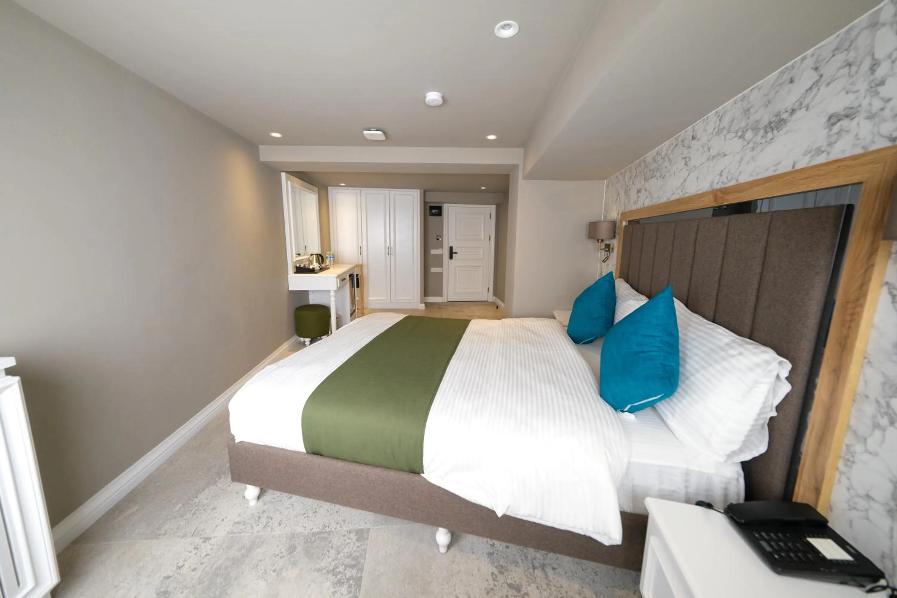 Photo of the whole room, Bed in Palazzo Suit Karaköy