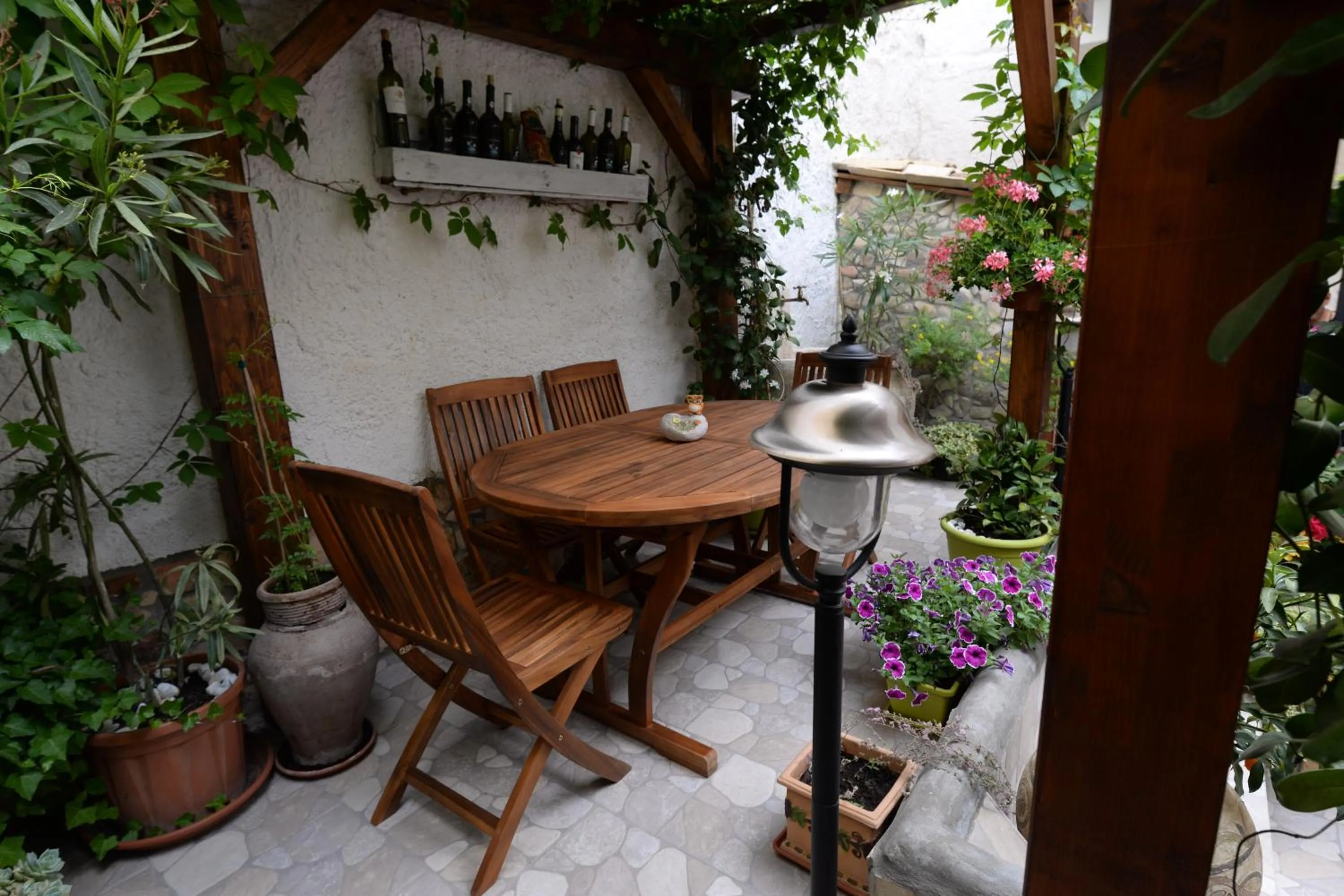 Garden view in Bed and Breakfast Alberini