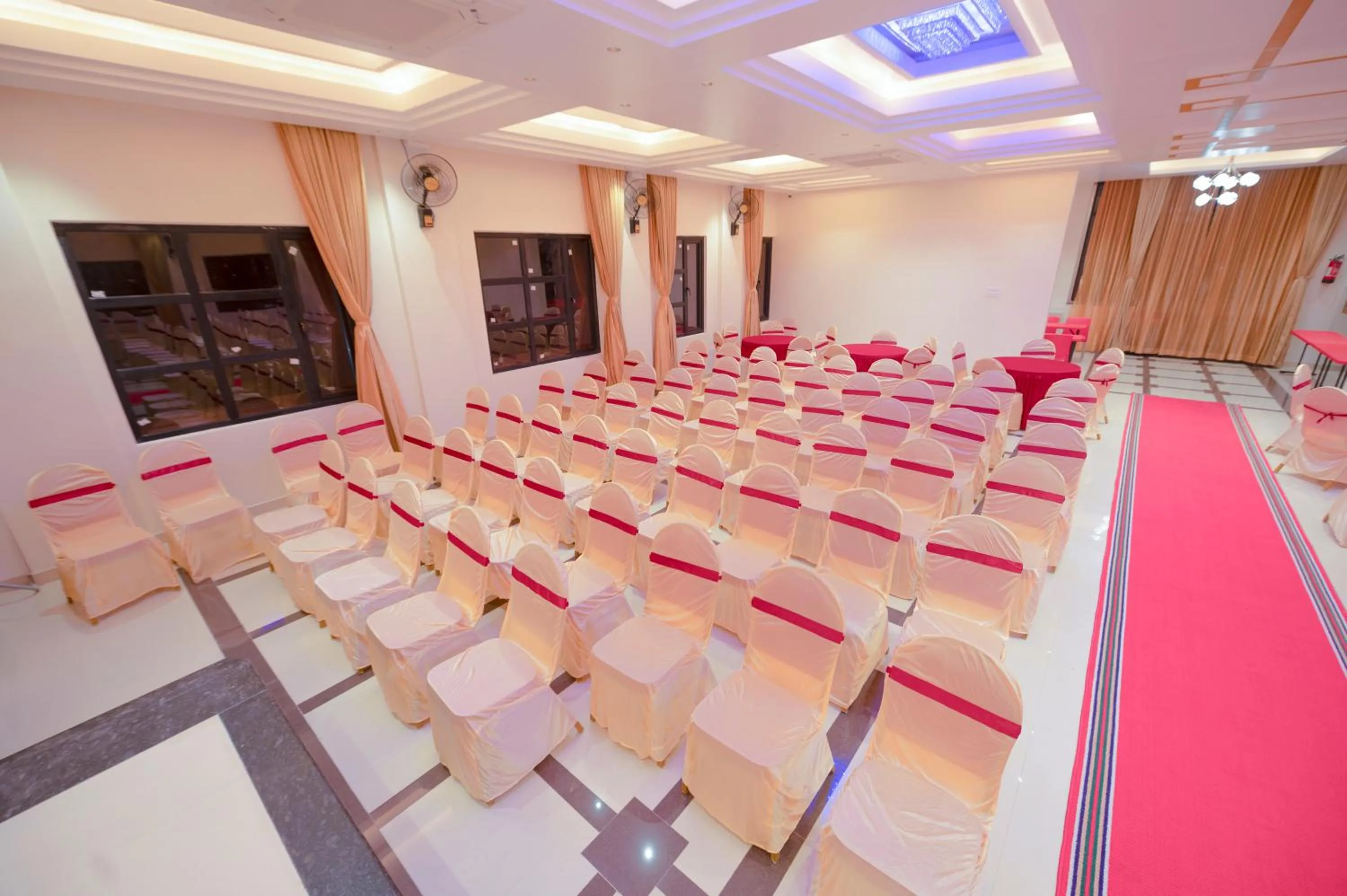 Banquet/Function facilities in Hotel Merrytale