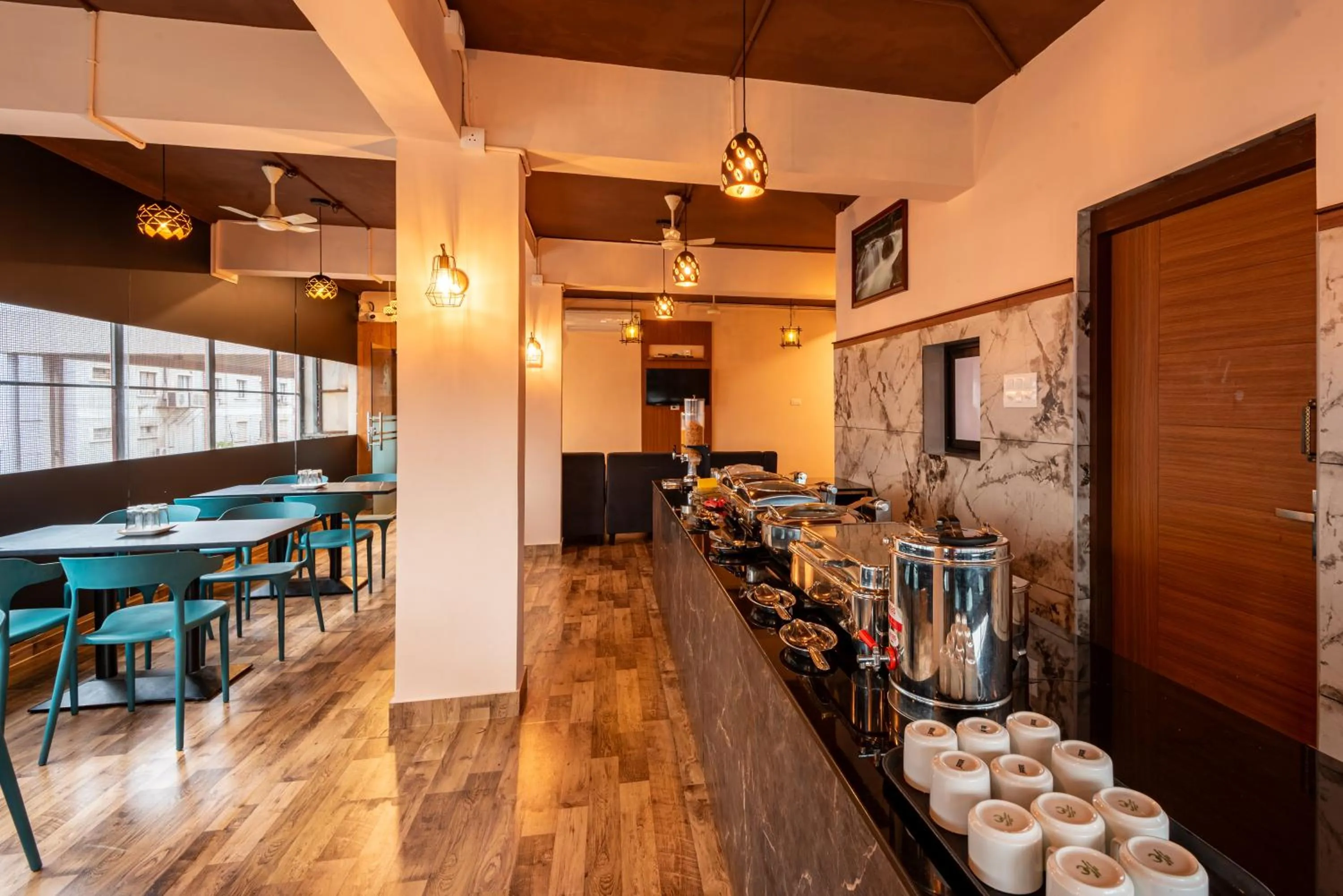 Restaurant/places to eat in Hotel Stay Bella Kozhikode