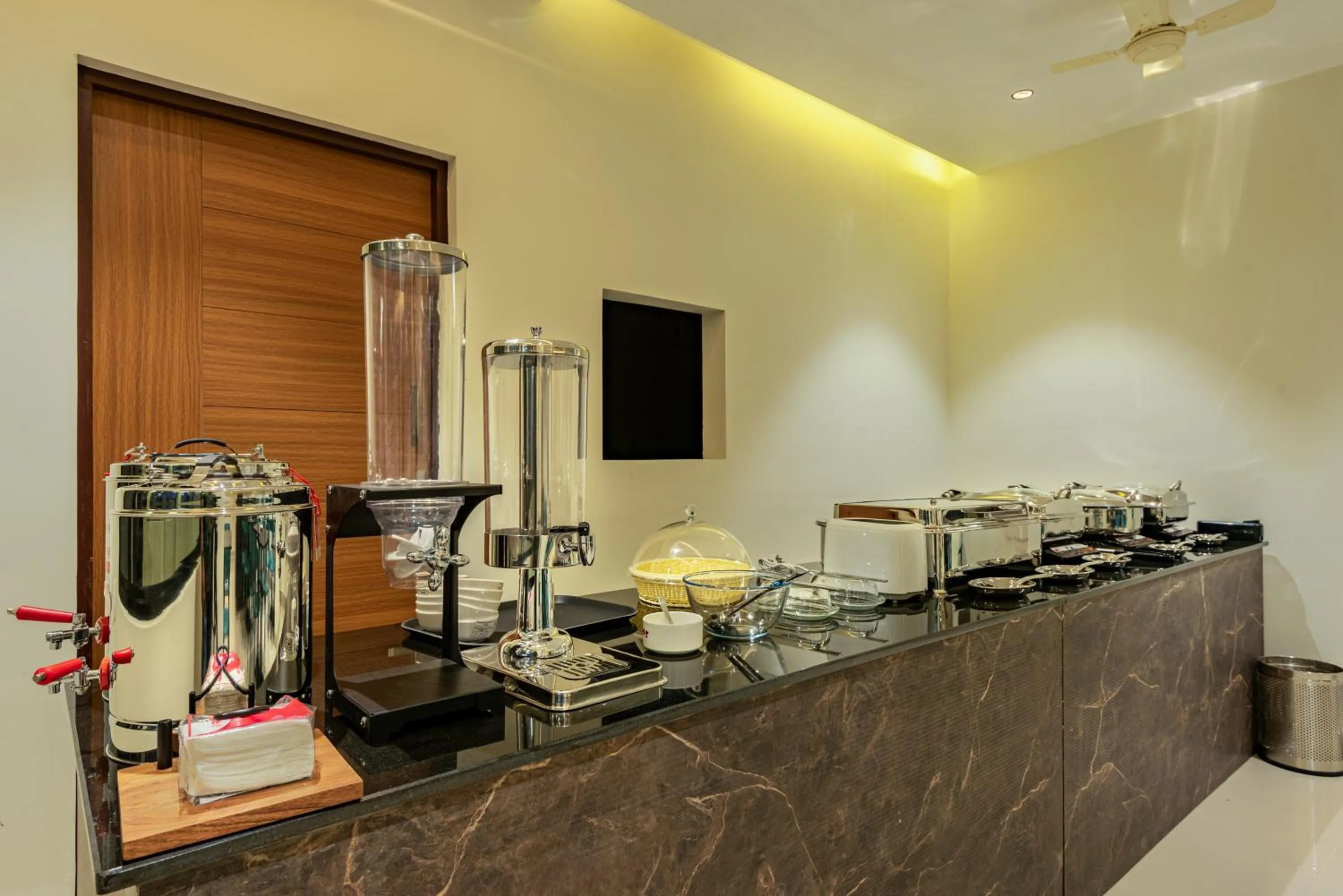 Restaurant/places to eat in Hotel Stay Bella Kozhikode