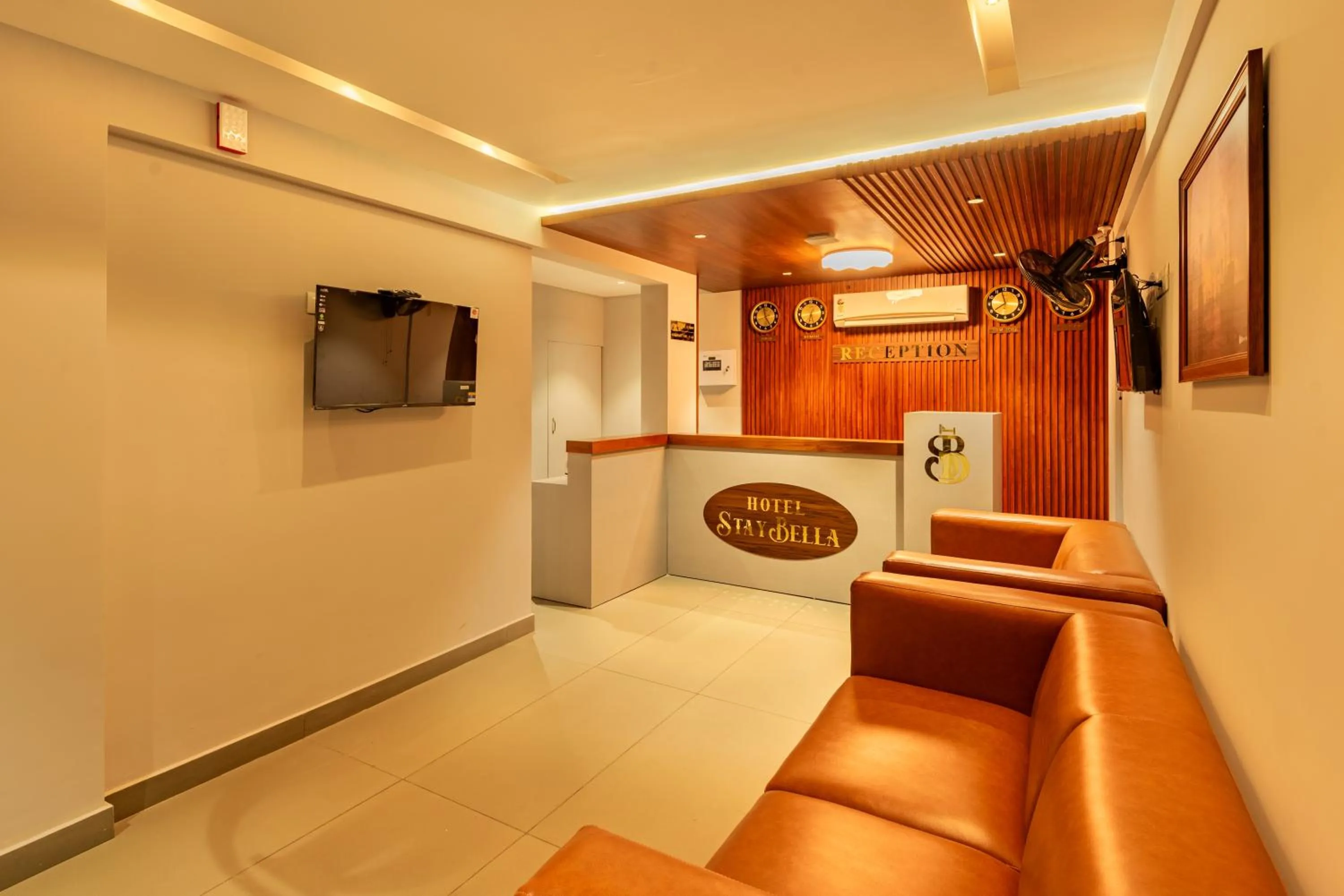 TV and multimedia, Bed in Hotel Stay Bella Kozhikode