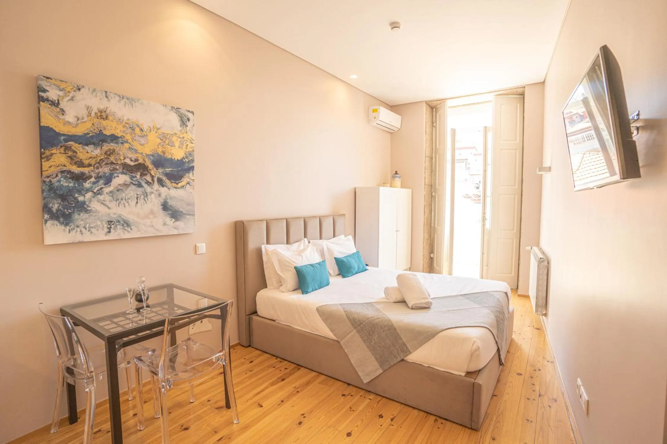 FLORES 36 by YoursPorto