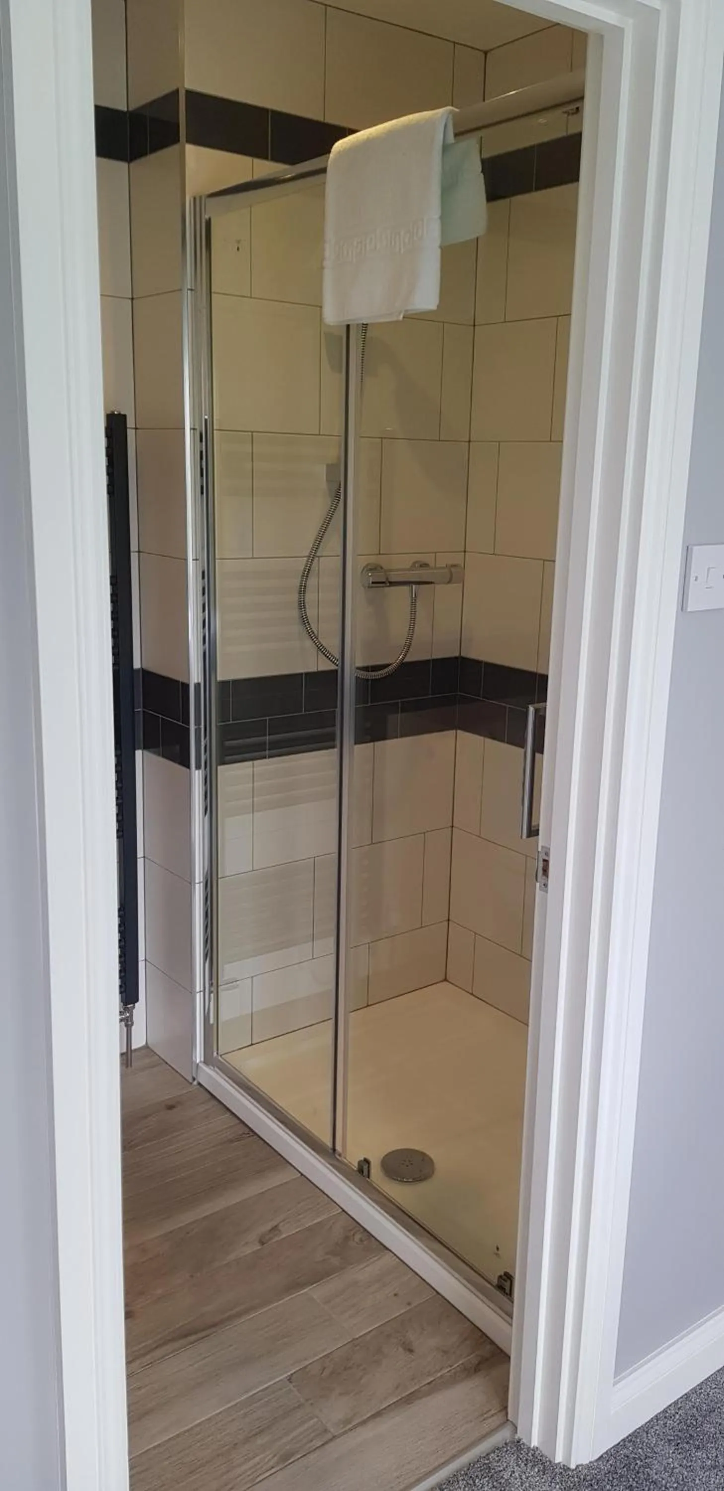 Bathroom in Hensleigh House