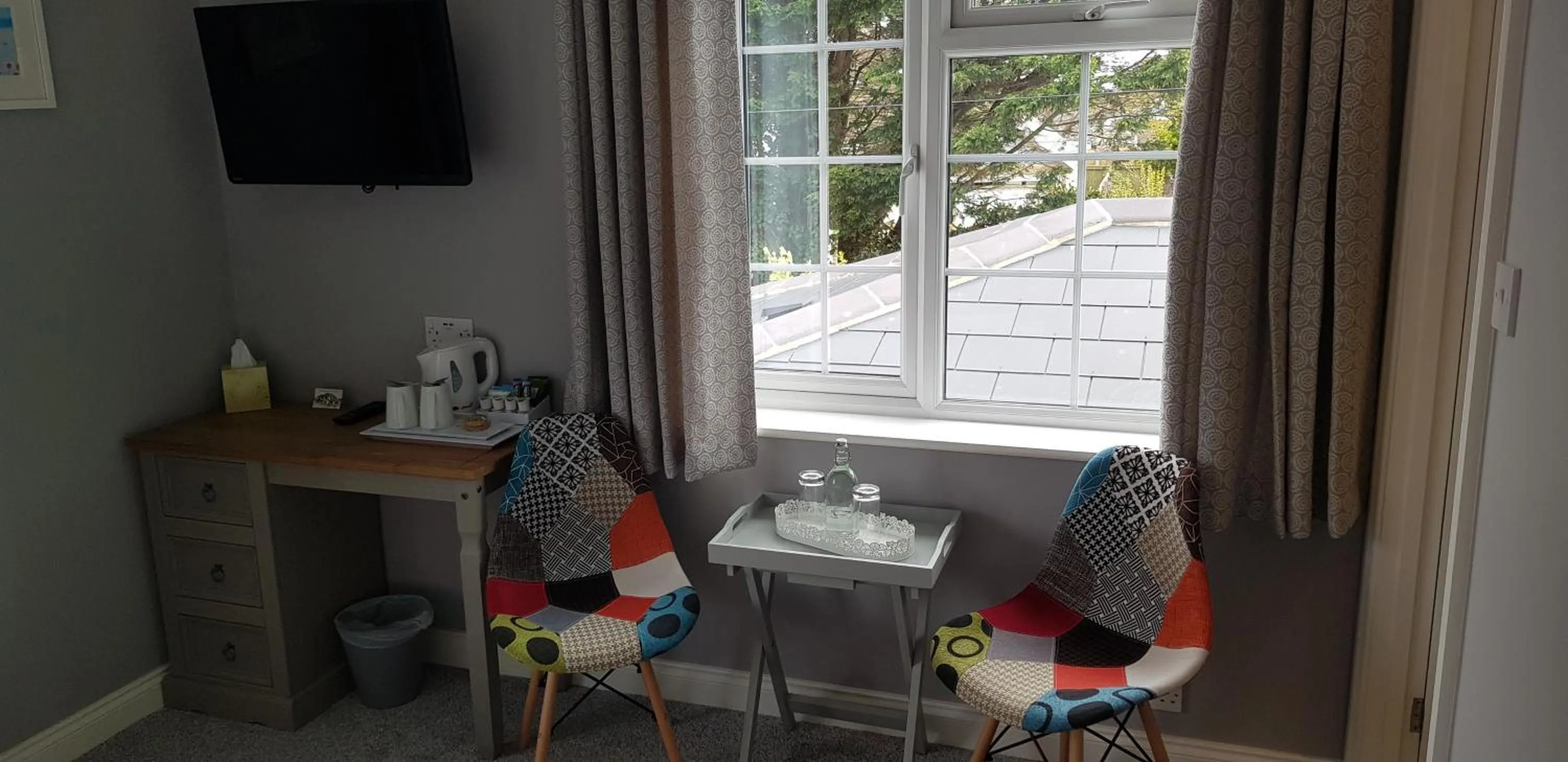 Bedroom in Hensleigh House