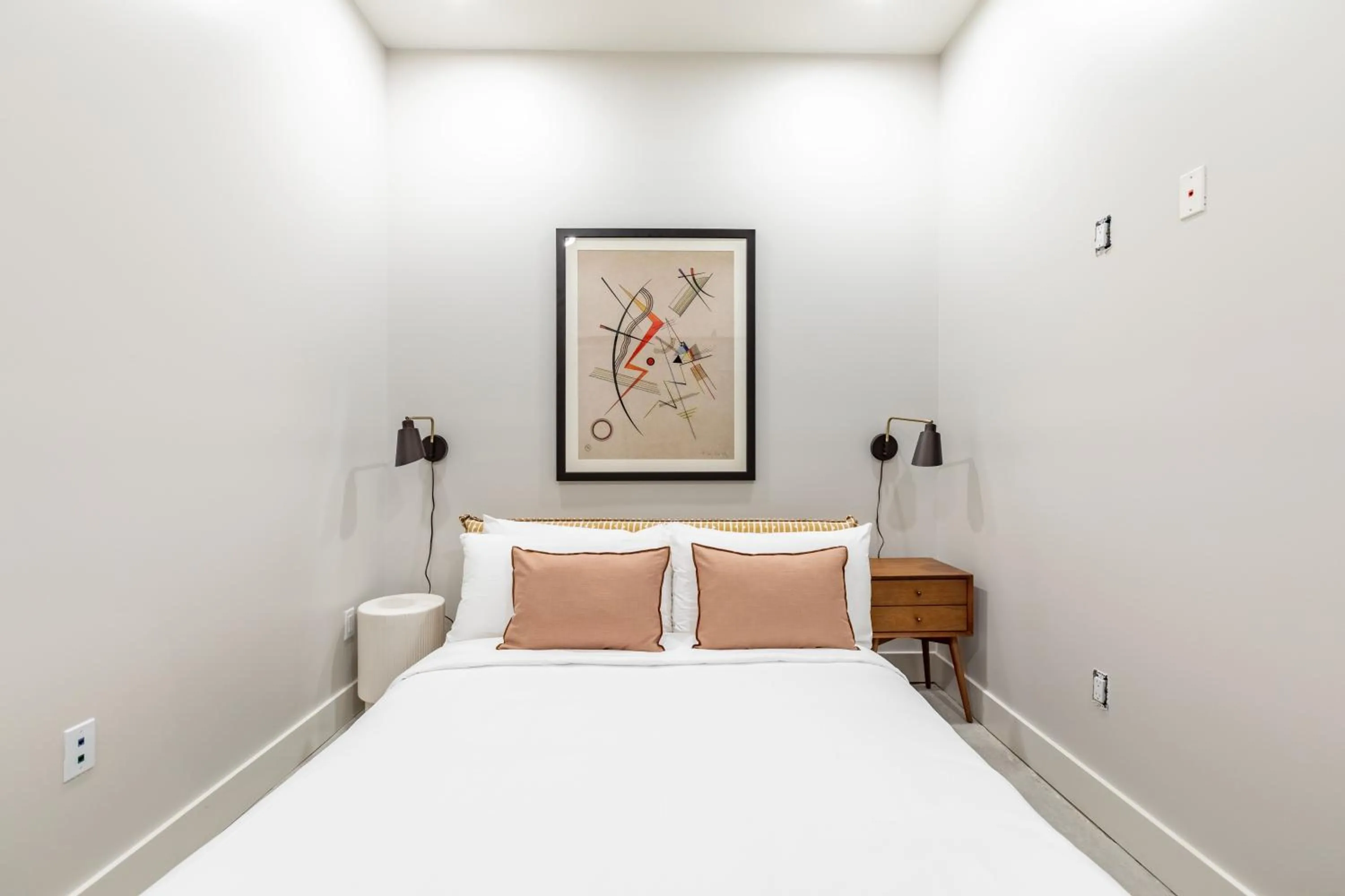 Bedroom, Bed in Ironworks Building