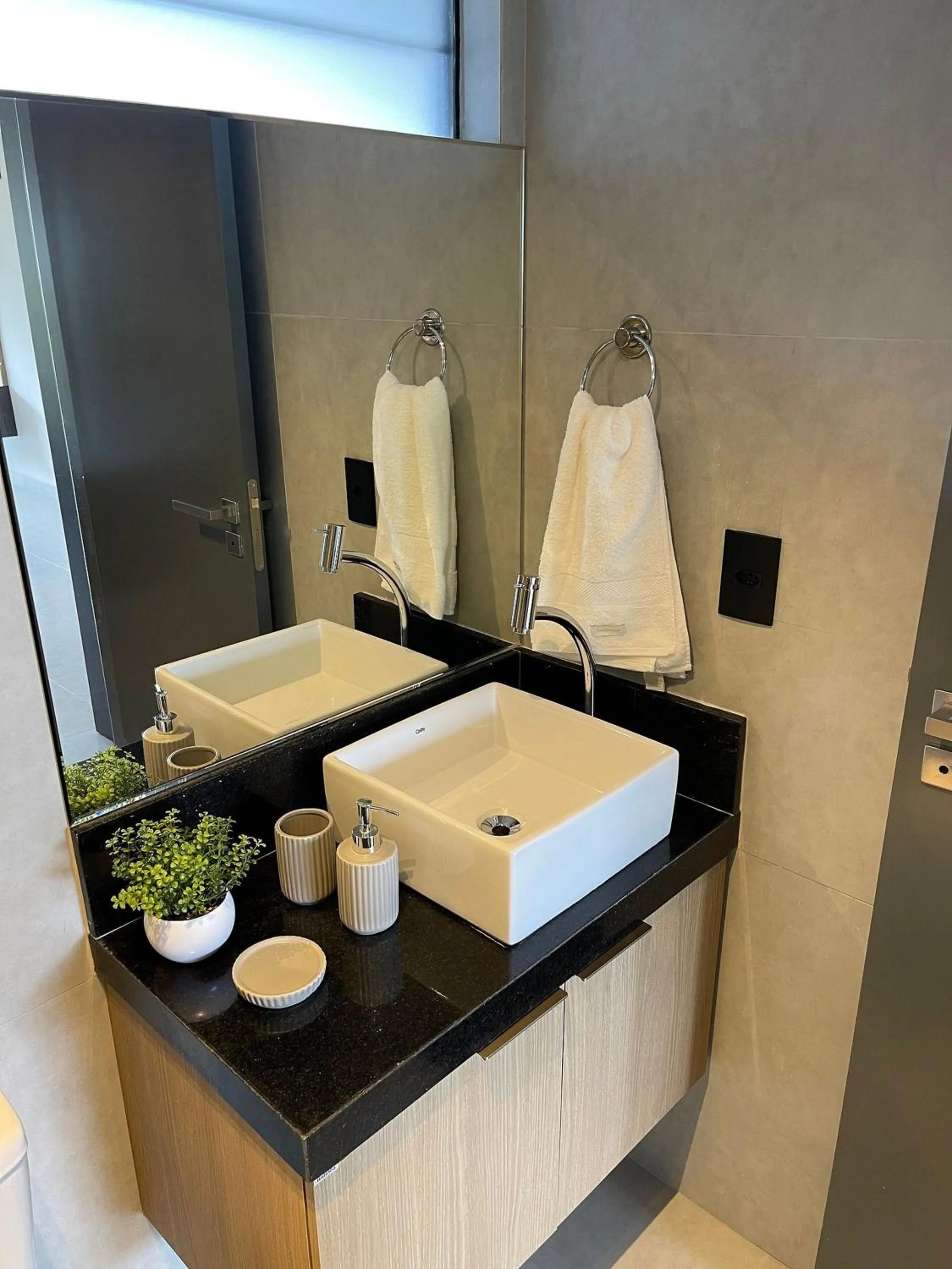 Toilet in Urban 750 by Day by Day