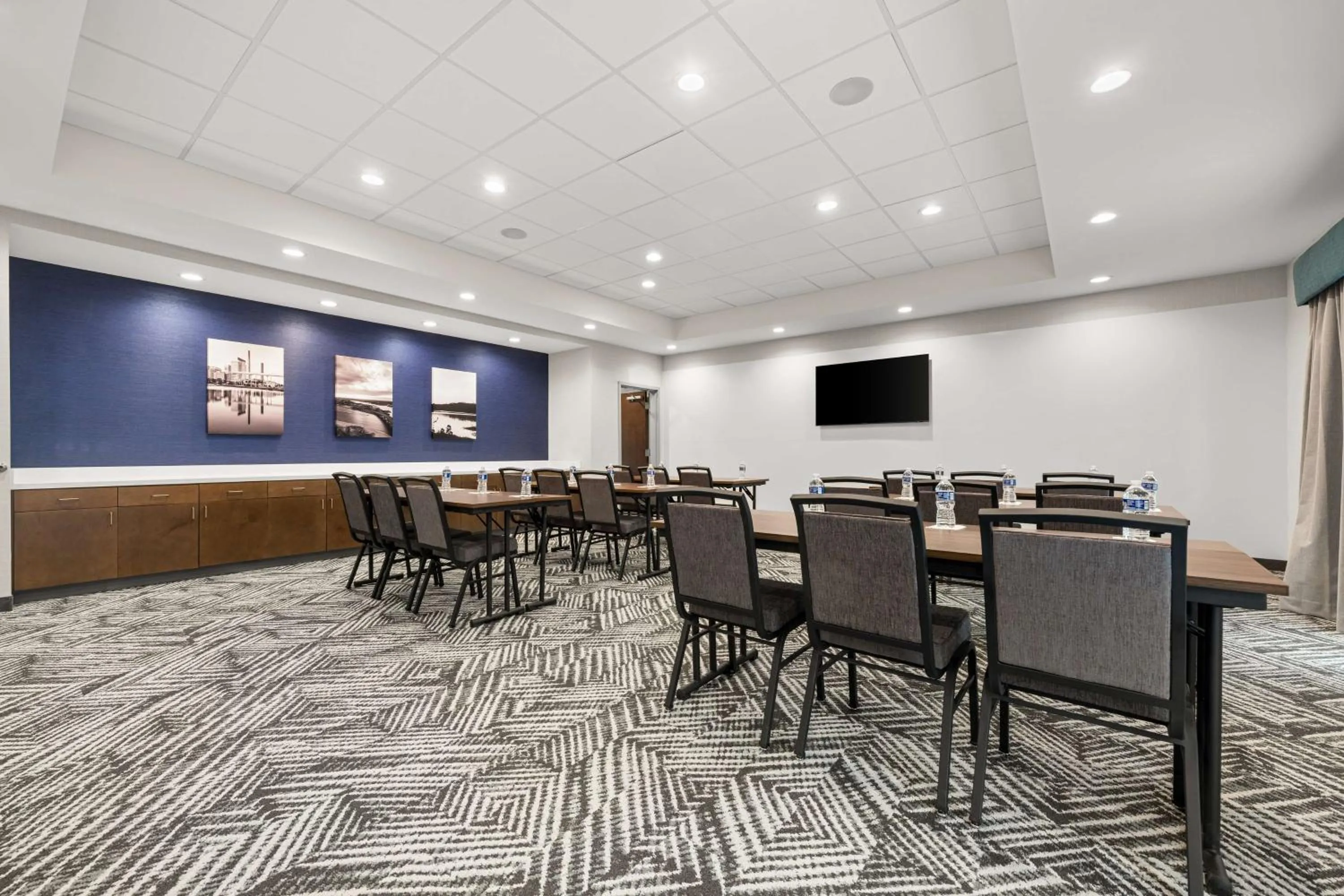 Meeting/conference room in Hampton Inn & Suites Bessemer Birmingham