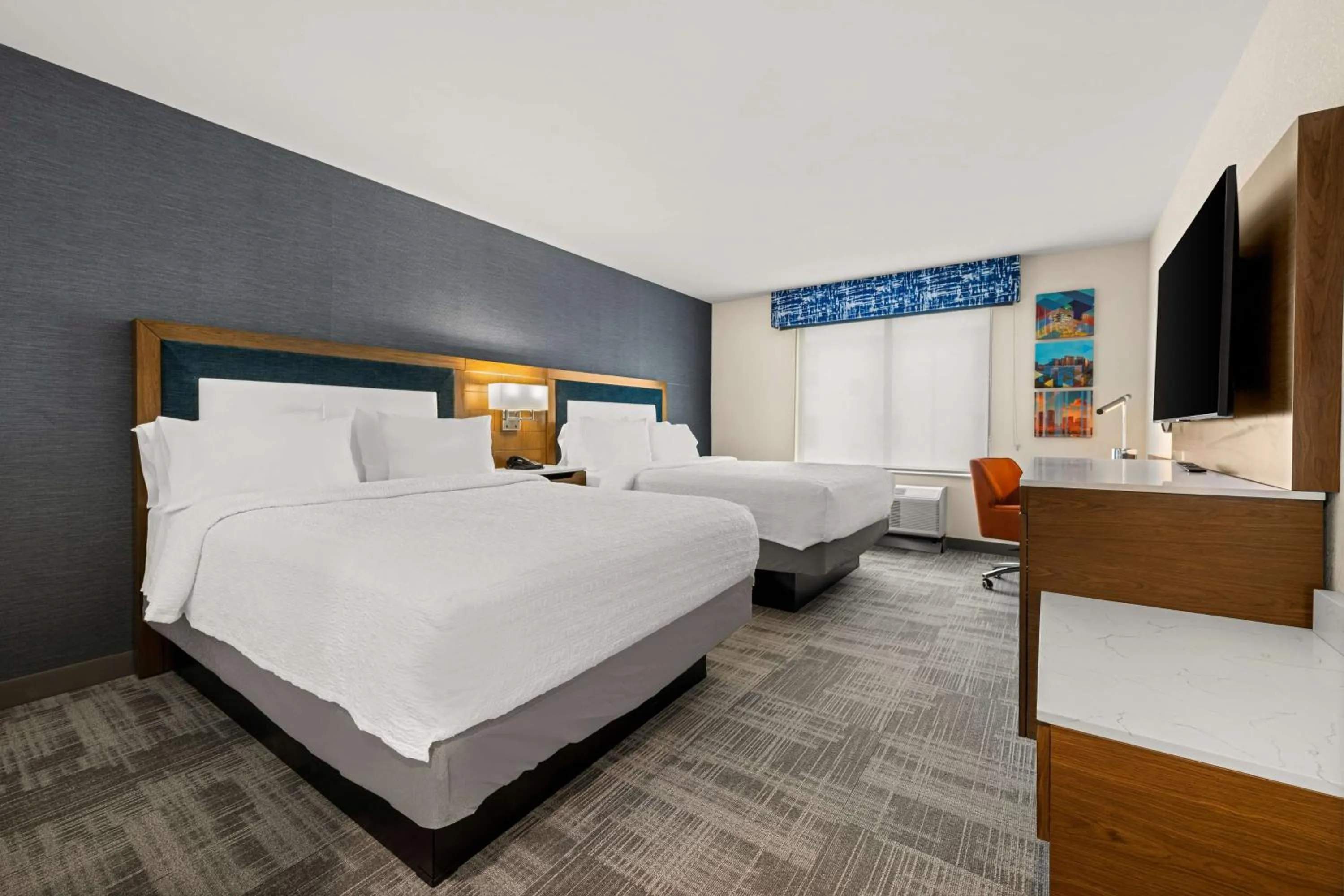 Bed in Hampton Inn & Suites Bessemer Birmingham