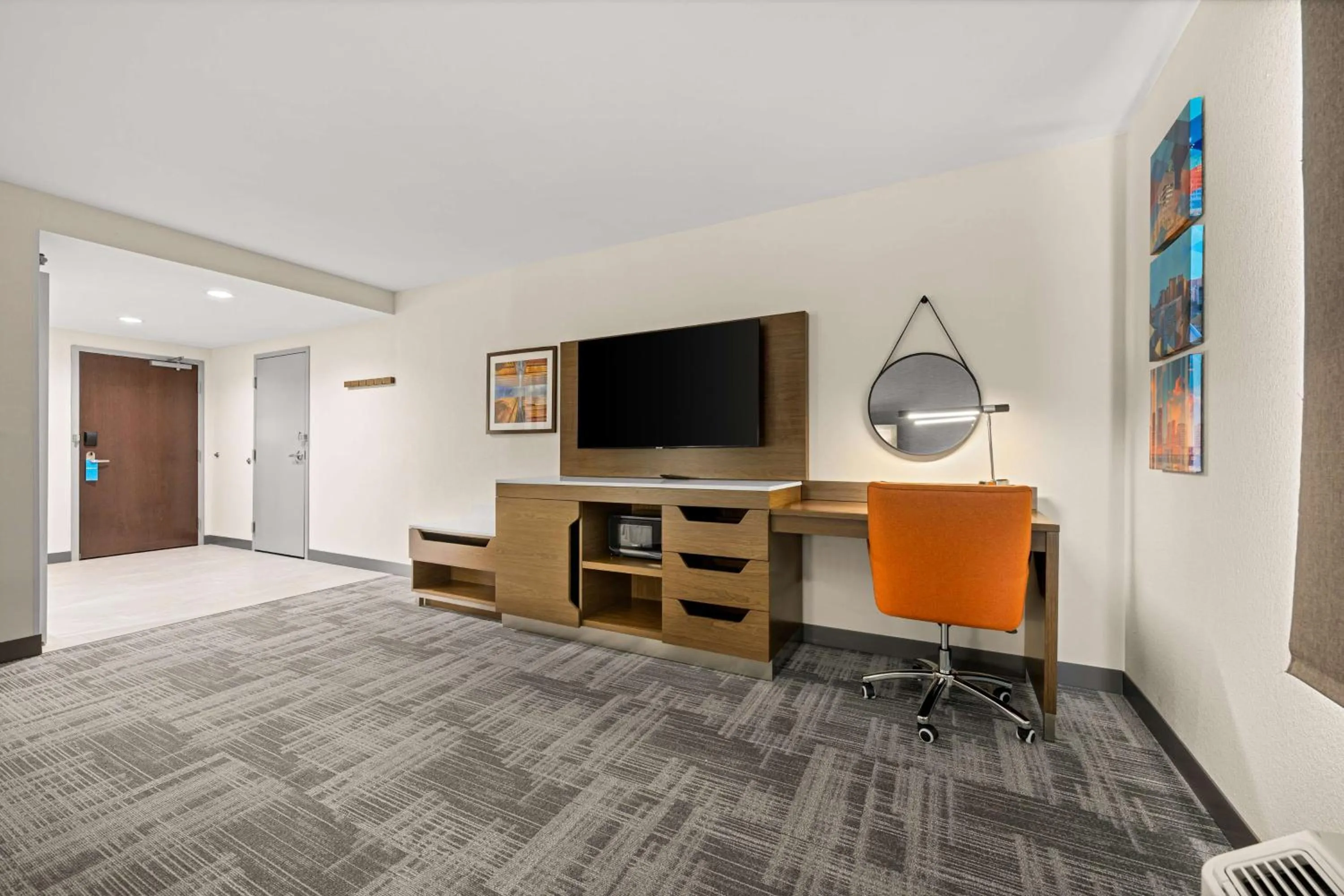 Bedroom in Hampton Inn & Suites Bessemer Birmingham